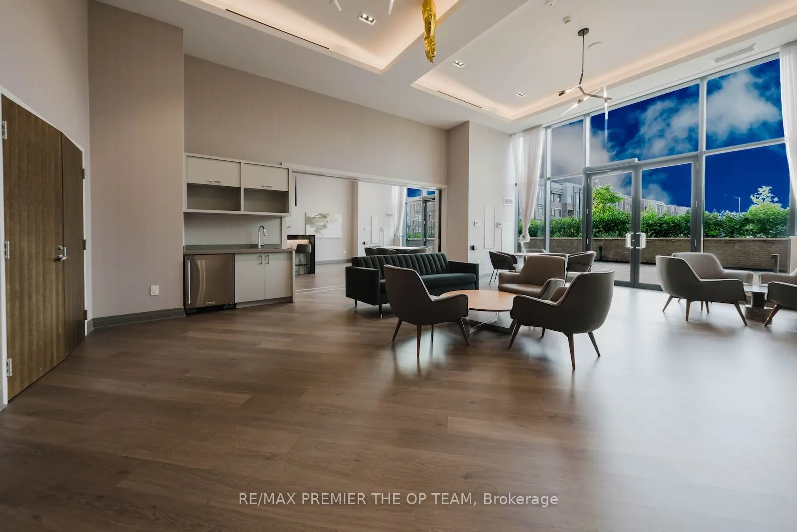 100 Eagle Rock Way, #707