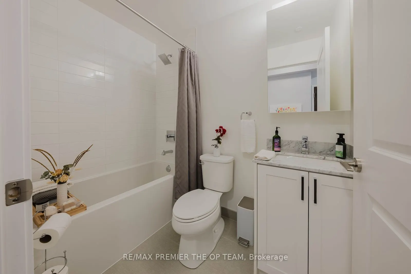 100 Eagle Rock Way, #707