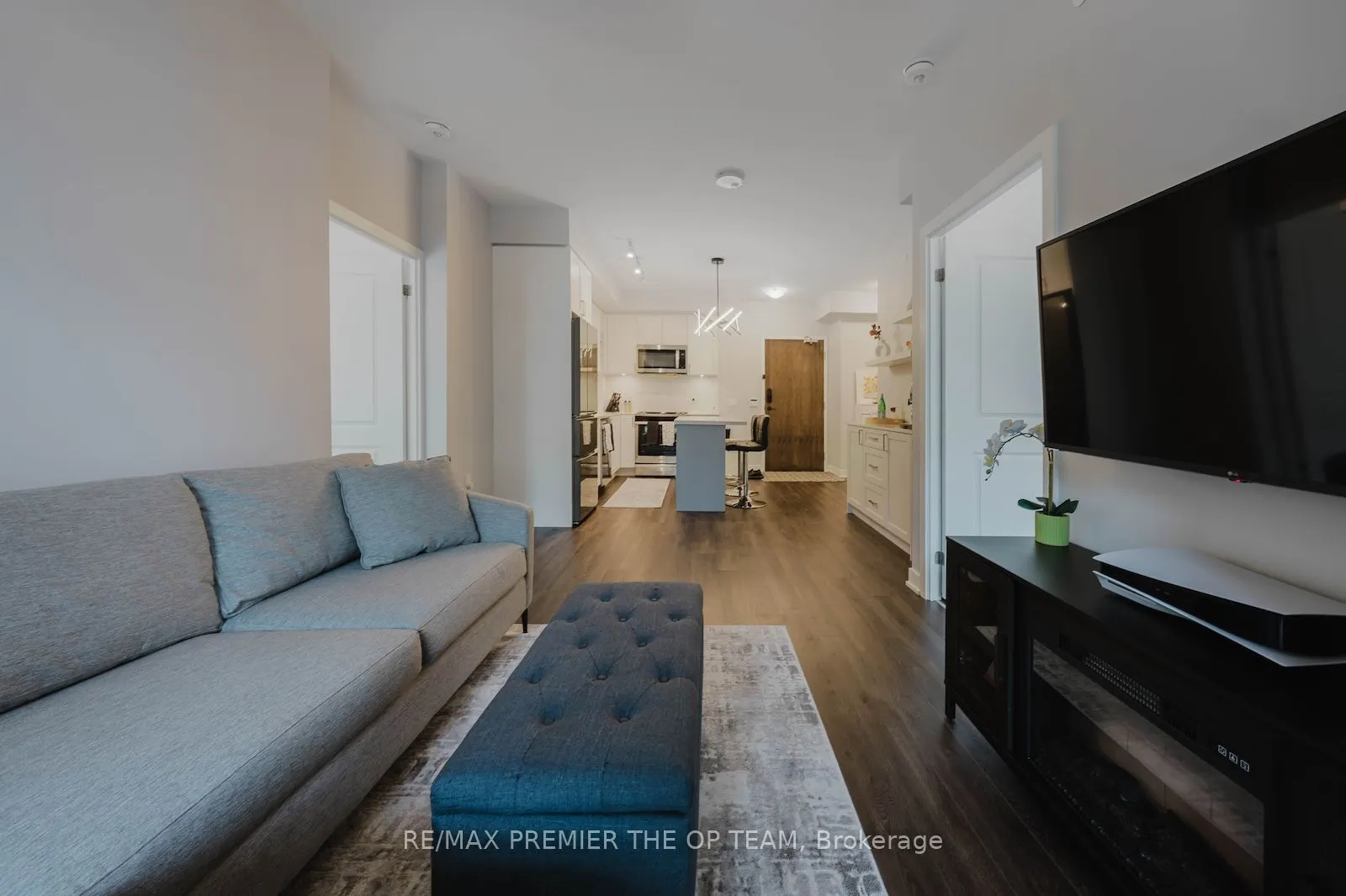 100 Eagle Rock Way, #707