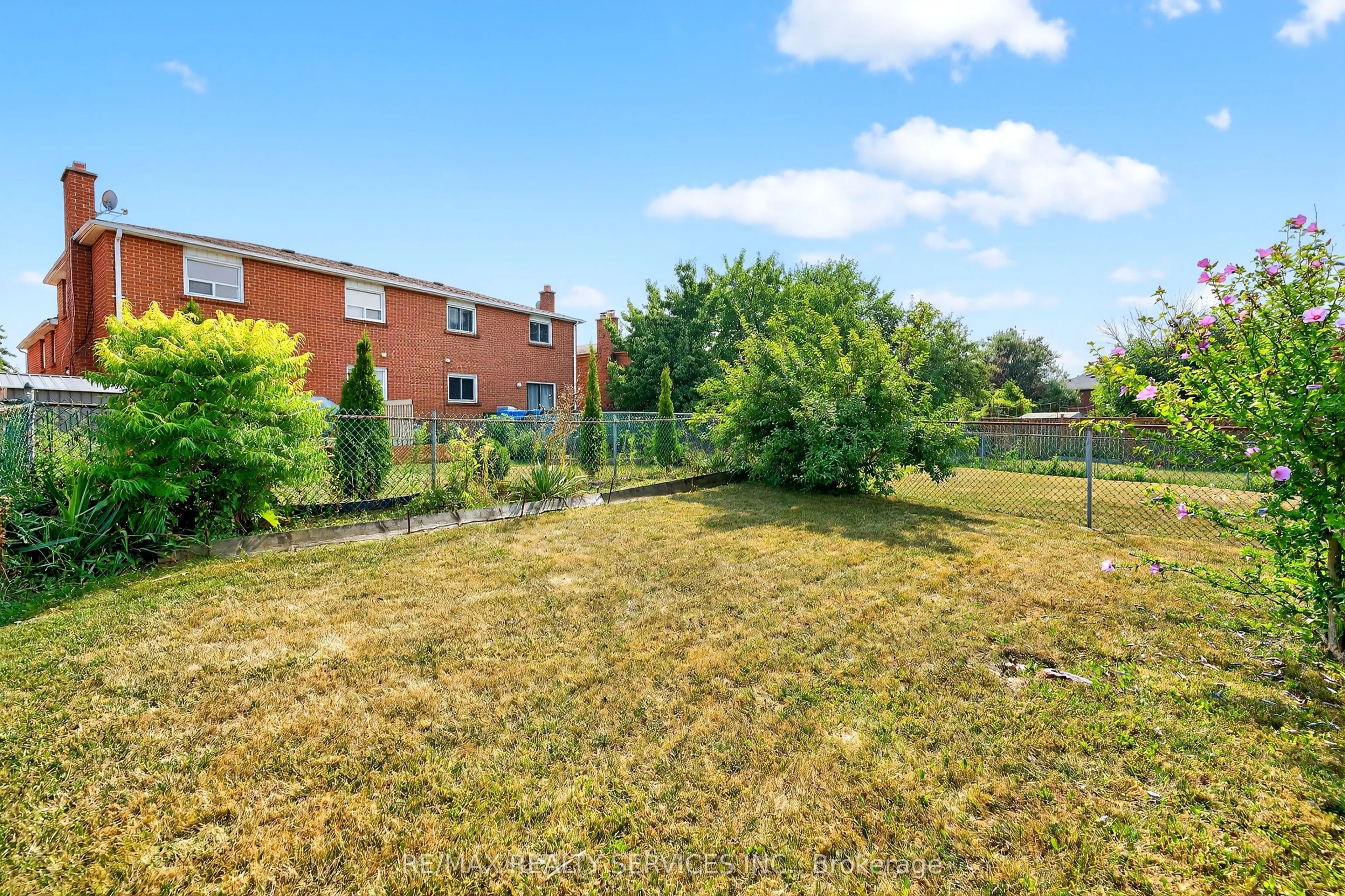 87 Birch Meadow Outlook