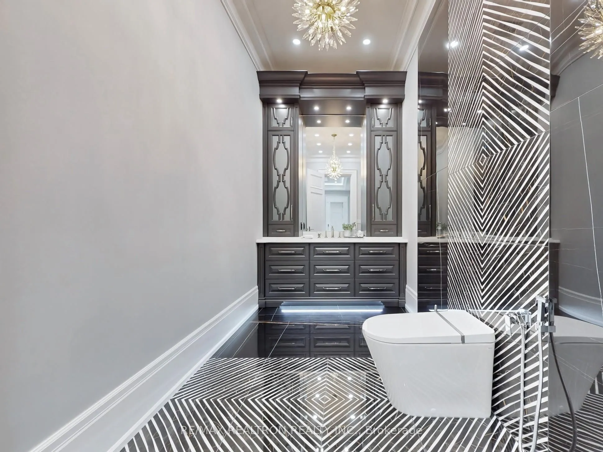 14358 Bathurst Street