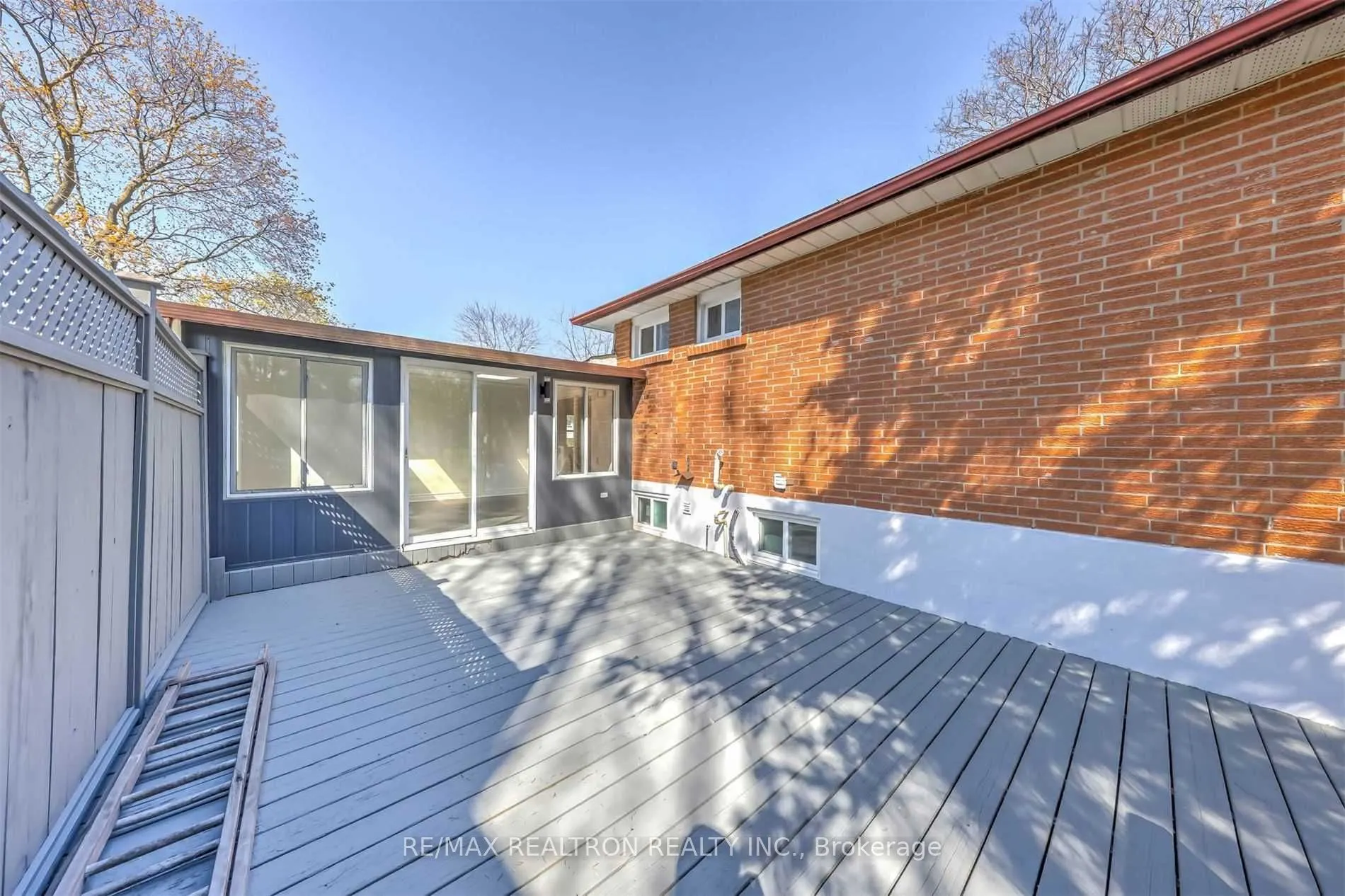 105 Fred Varley Drive
