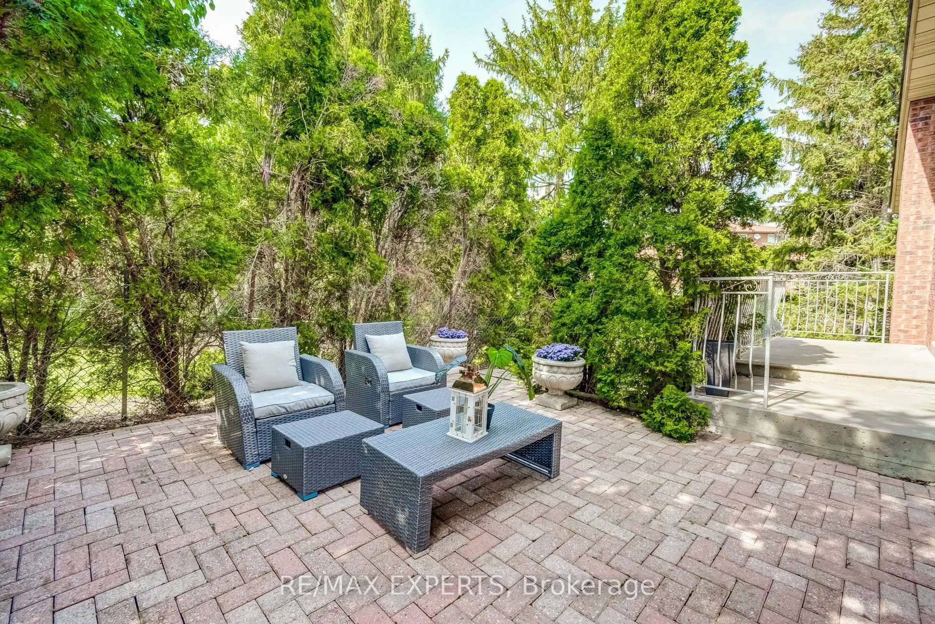85 Villa Park Drive