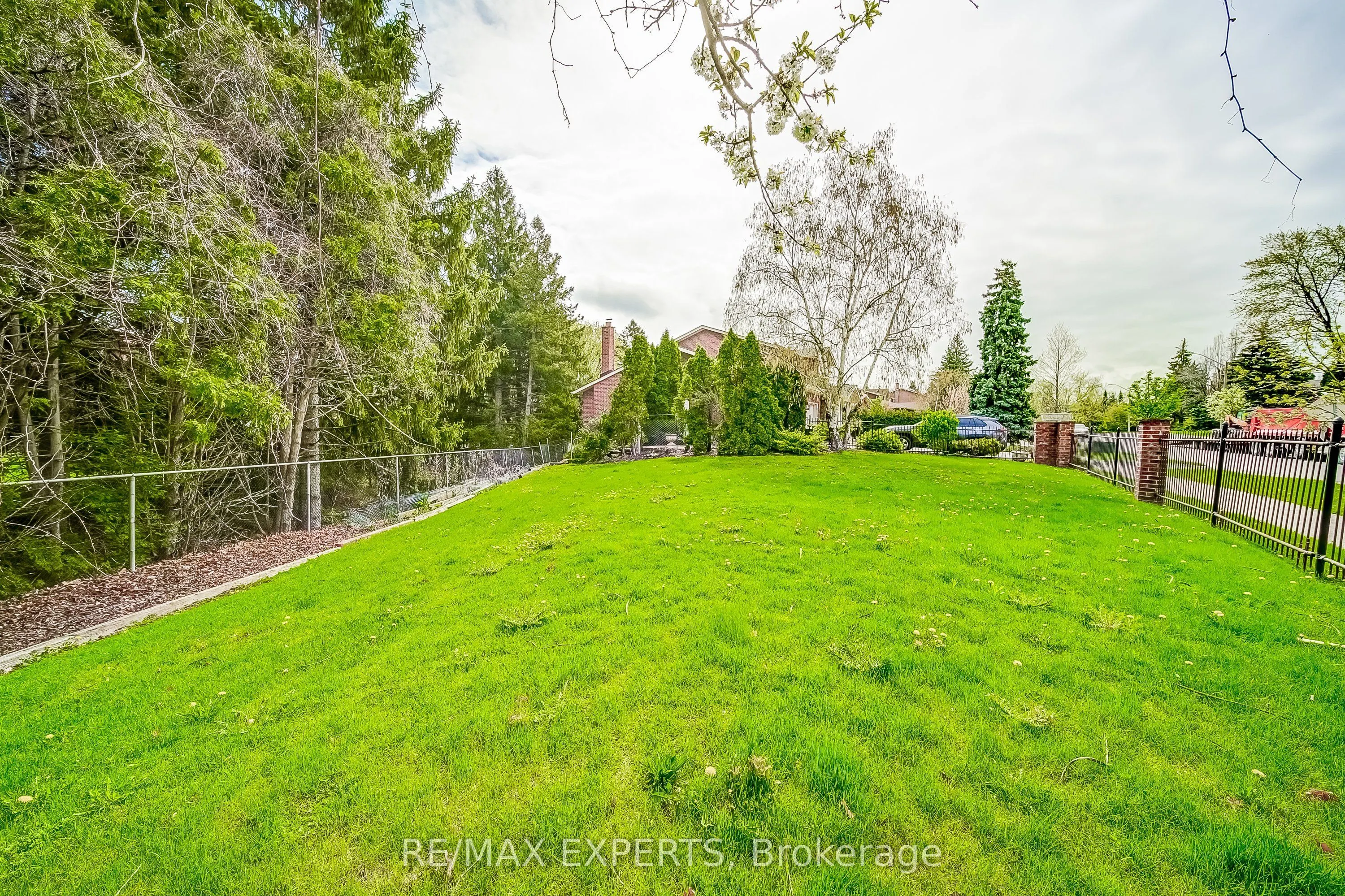 85 Villa Park Drive