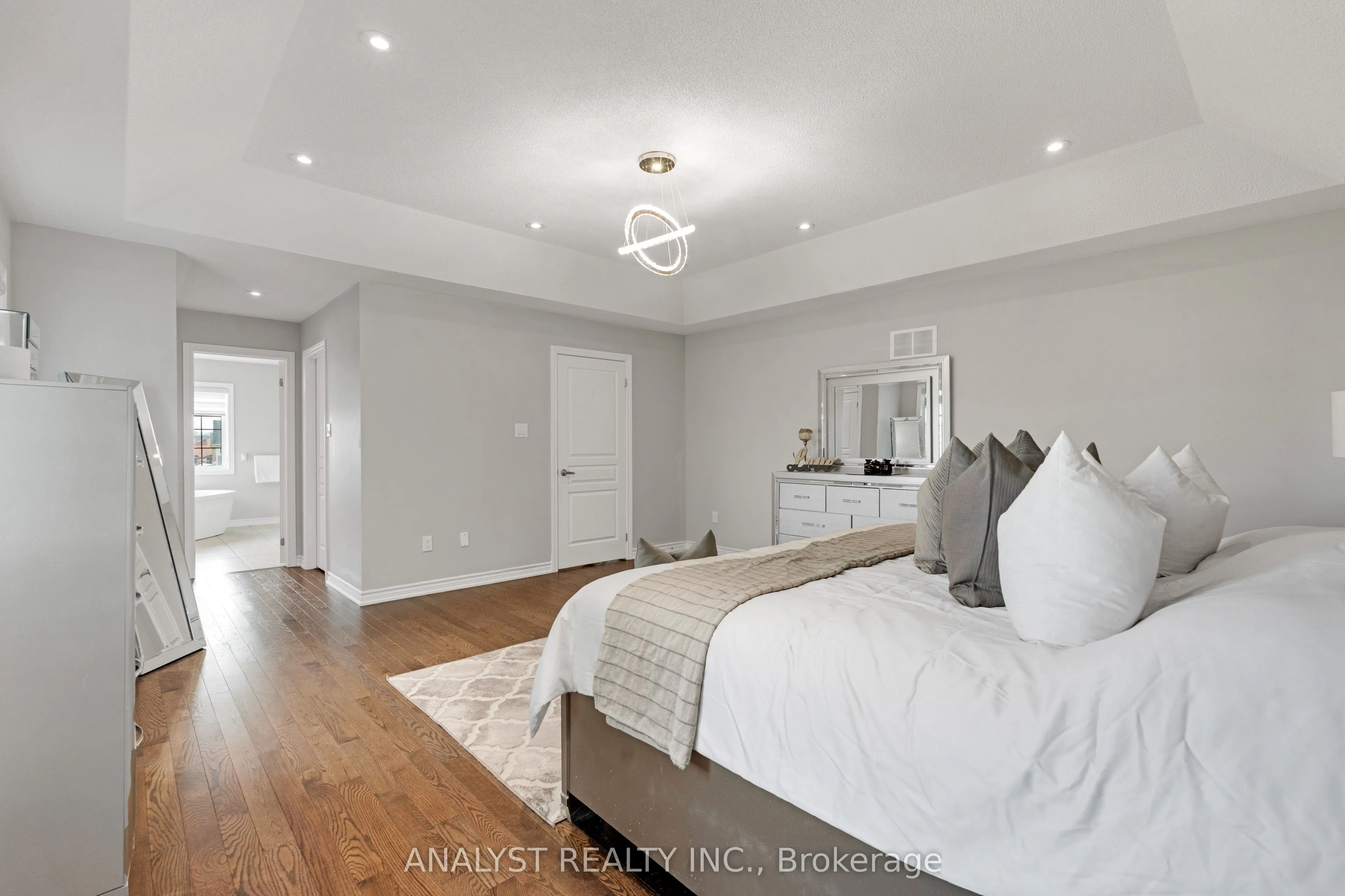 35 Mckay Avenue