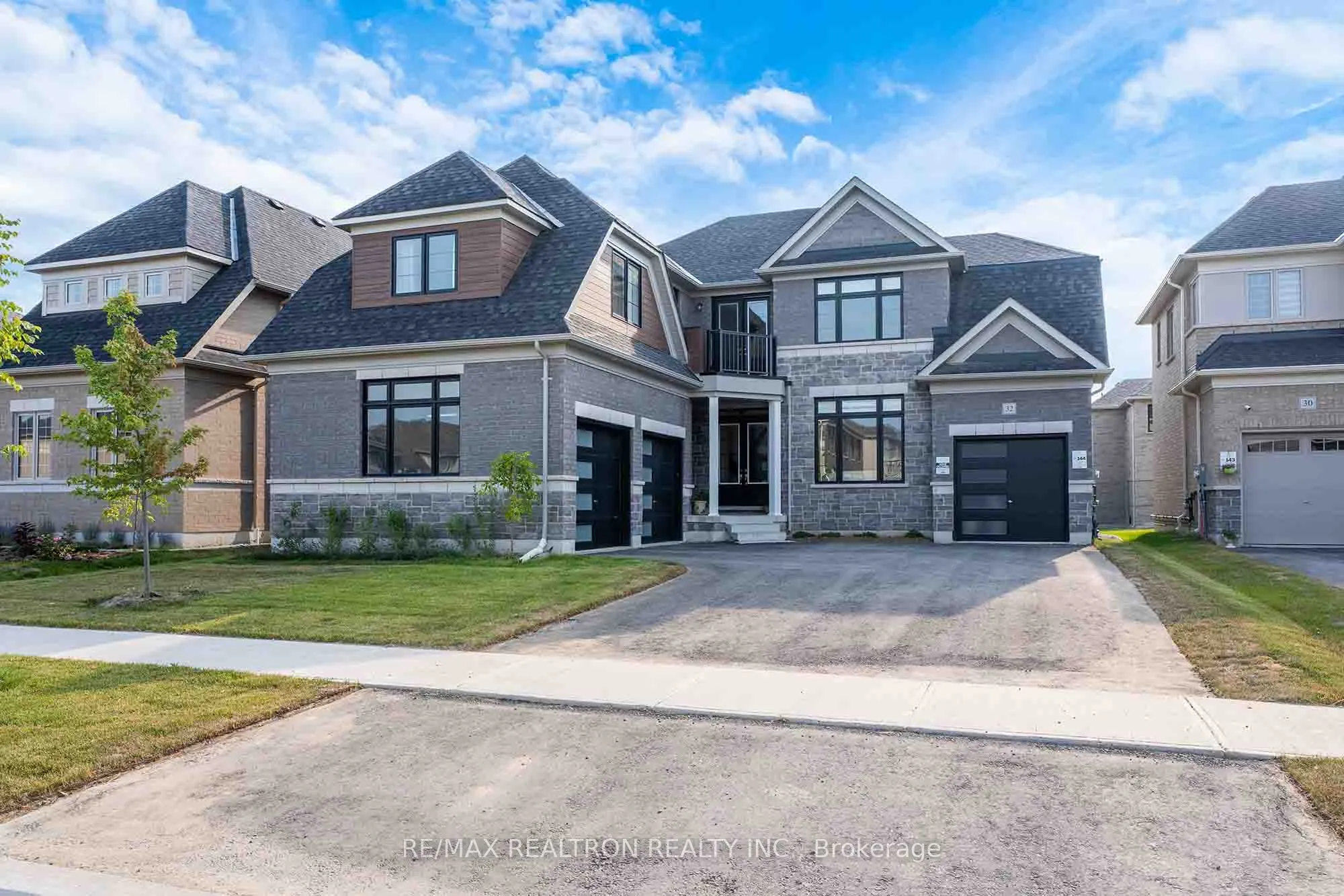 32 Bellflower Crescent