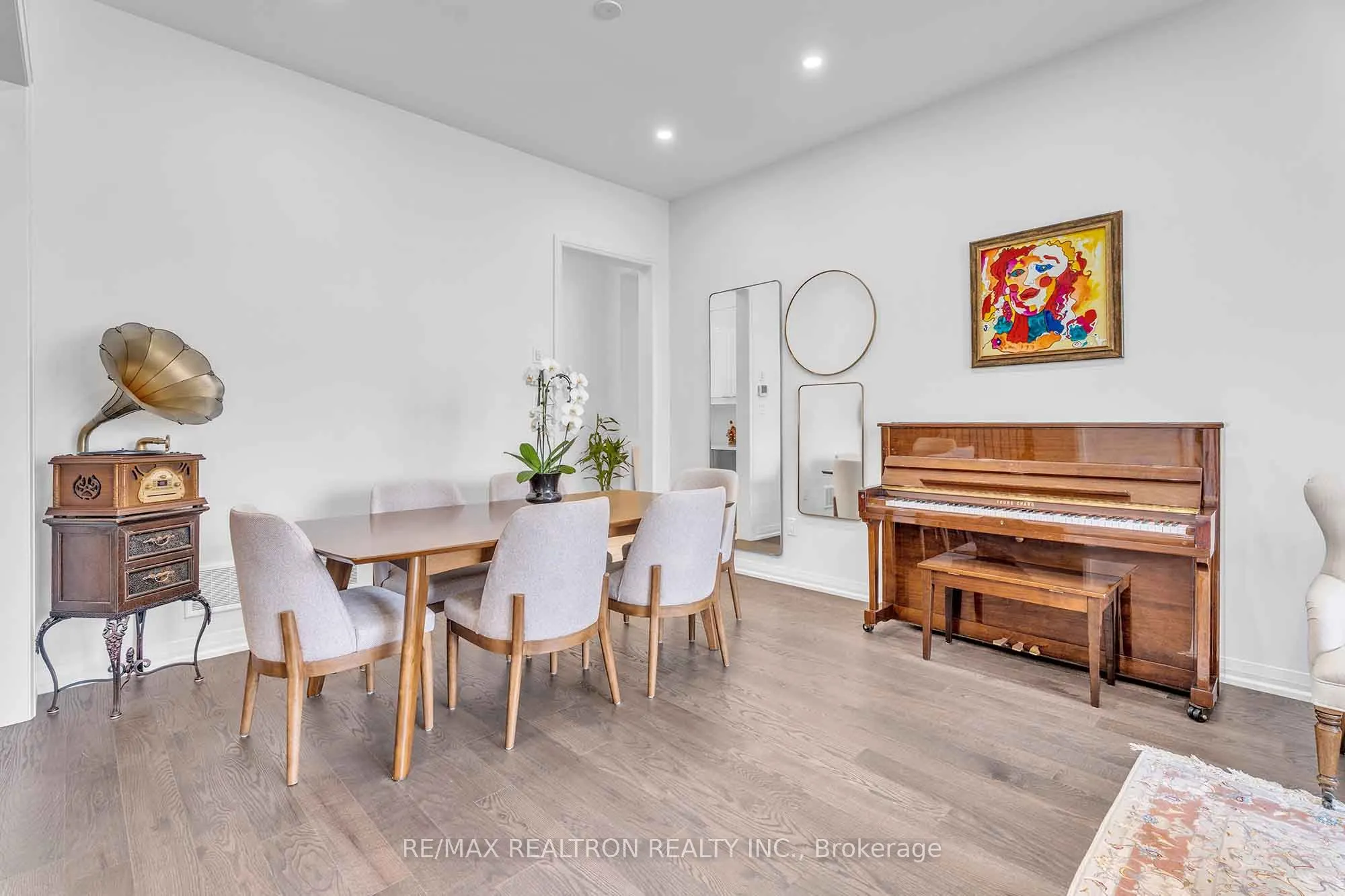 32 Bellflower Crescent