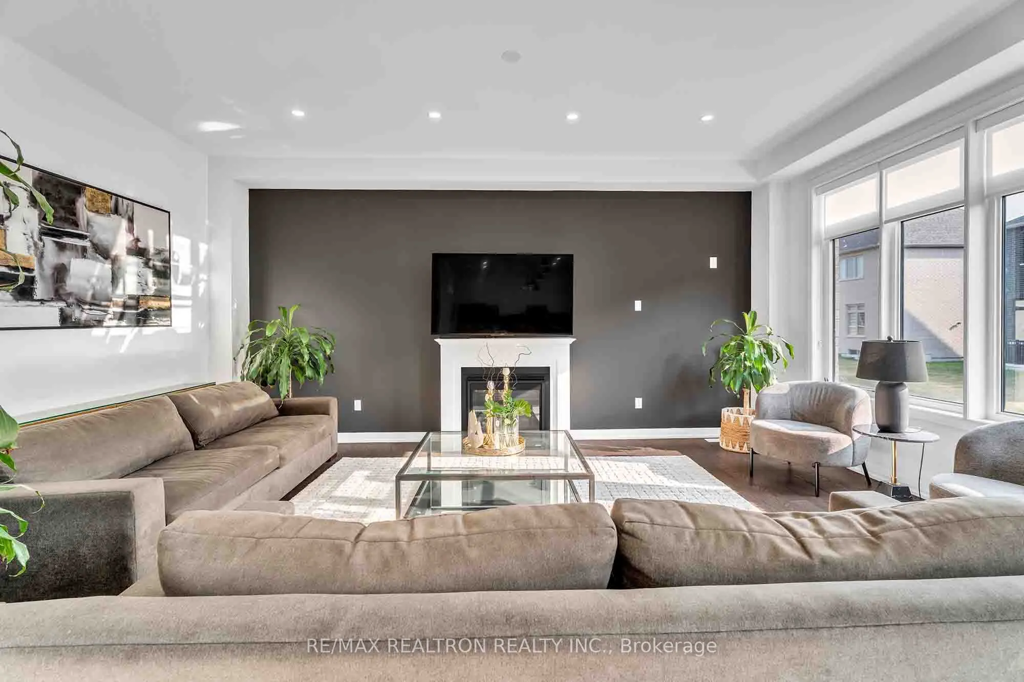32 Bellflower Crescent