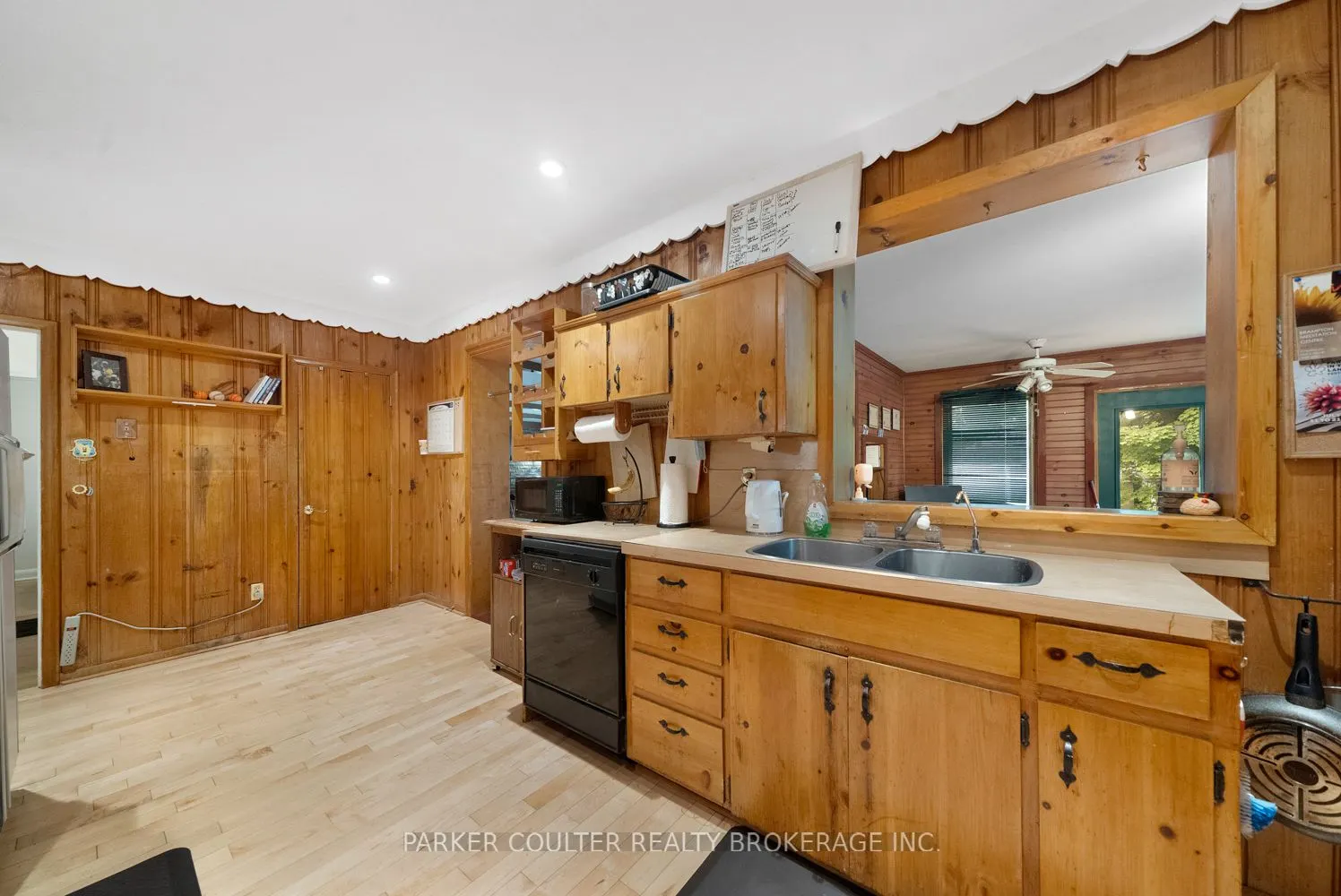 105 Rockport Crescent