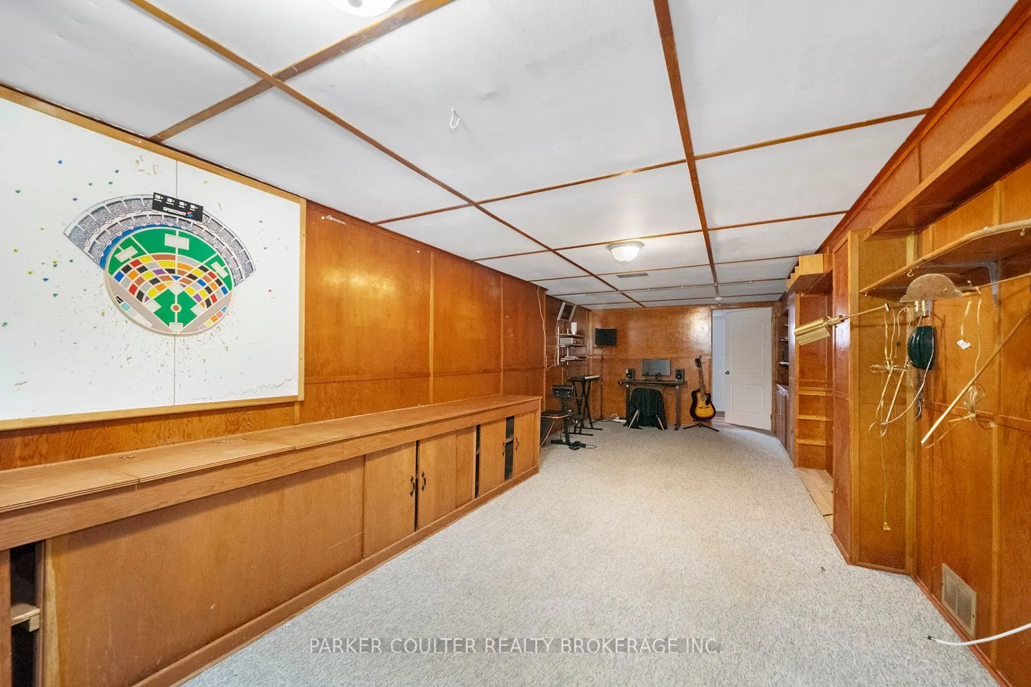 105 Rockport Crescent