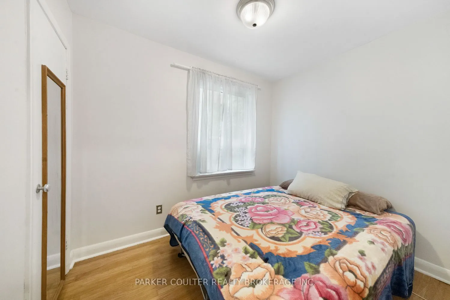 105 Rockport Crescent