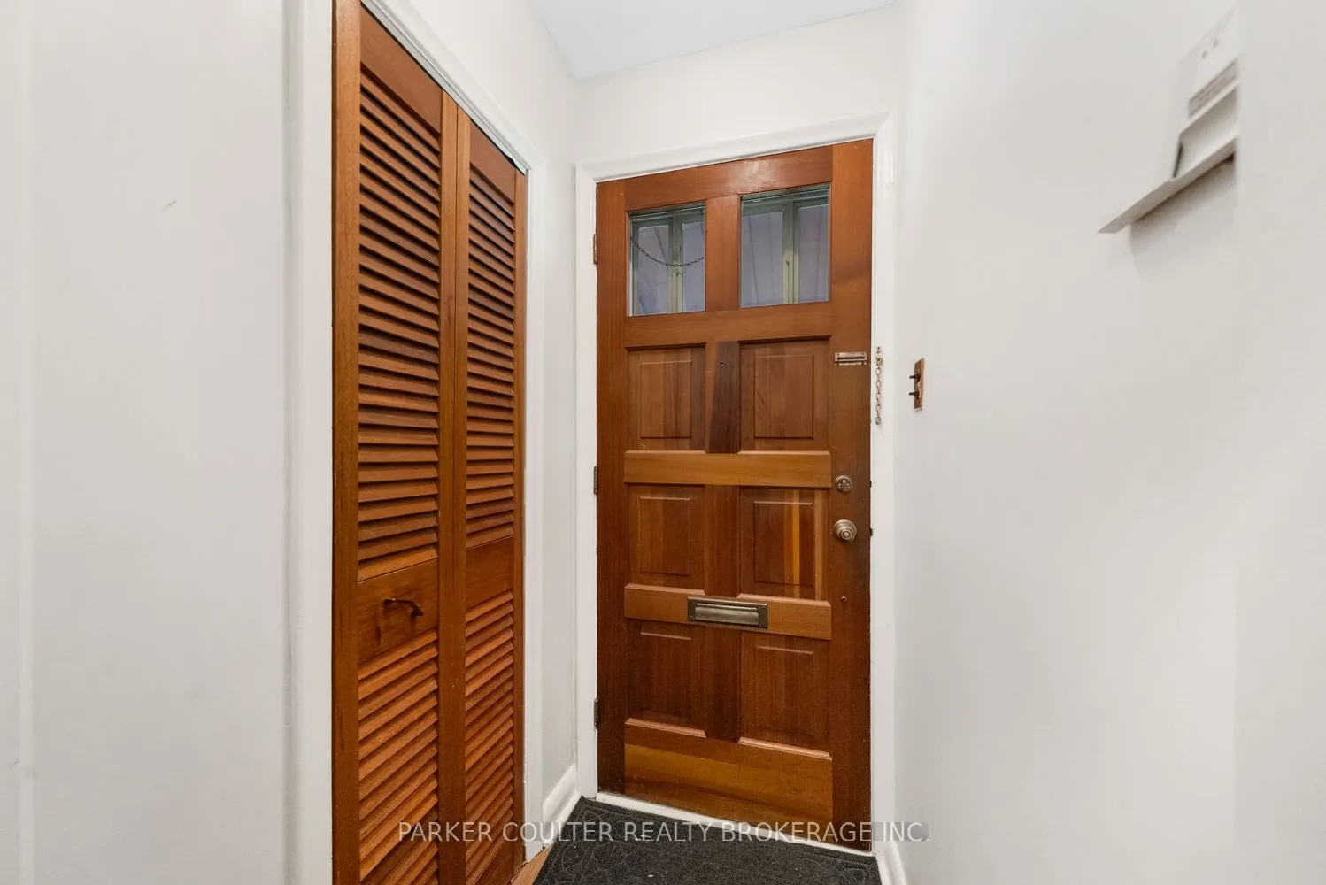 105 Rockport Crescent
