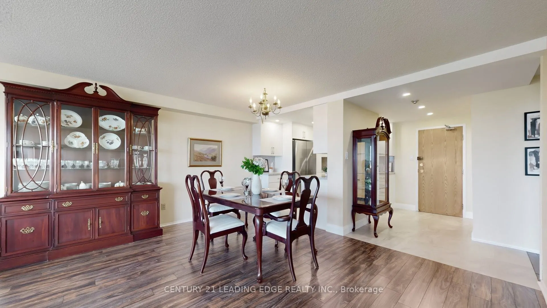 2 Raymerville Drive, #817