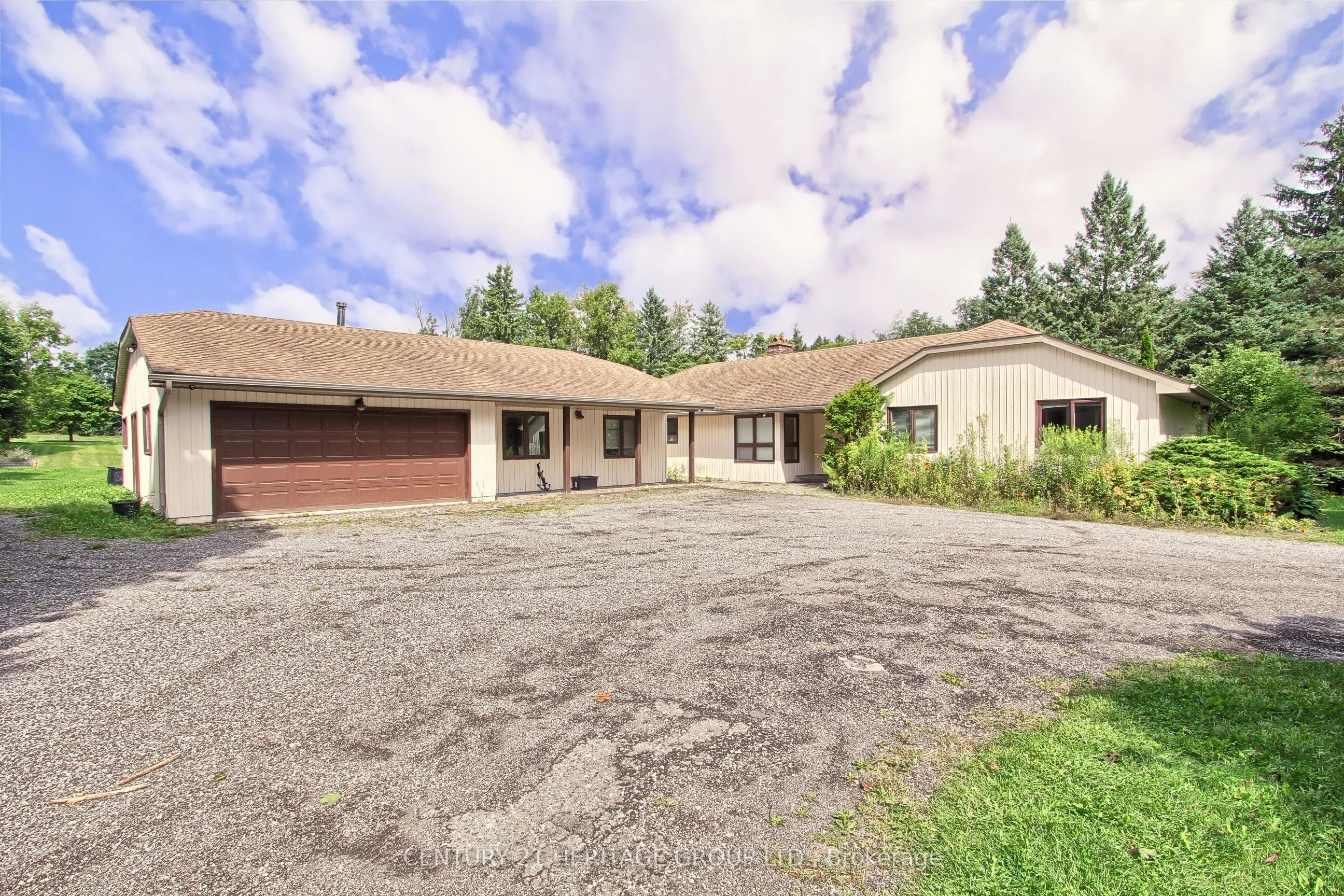7670 19th Side Road