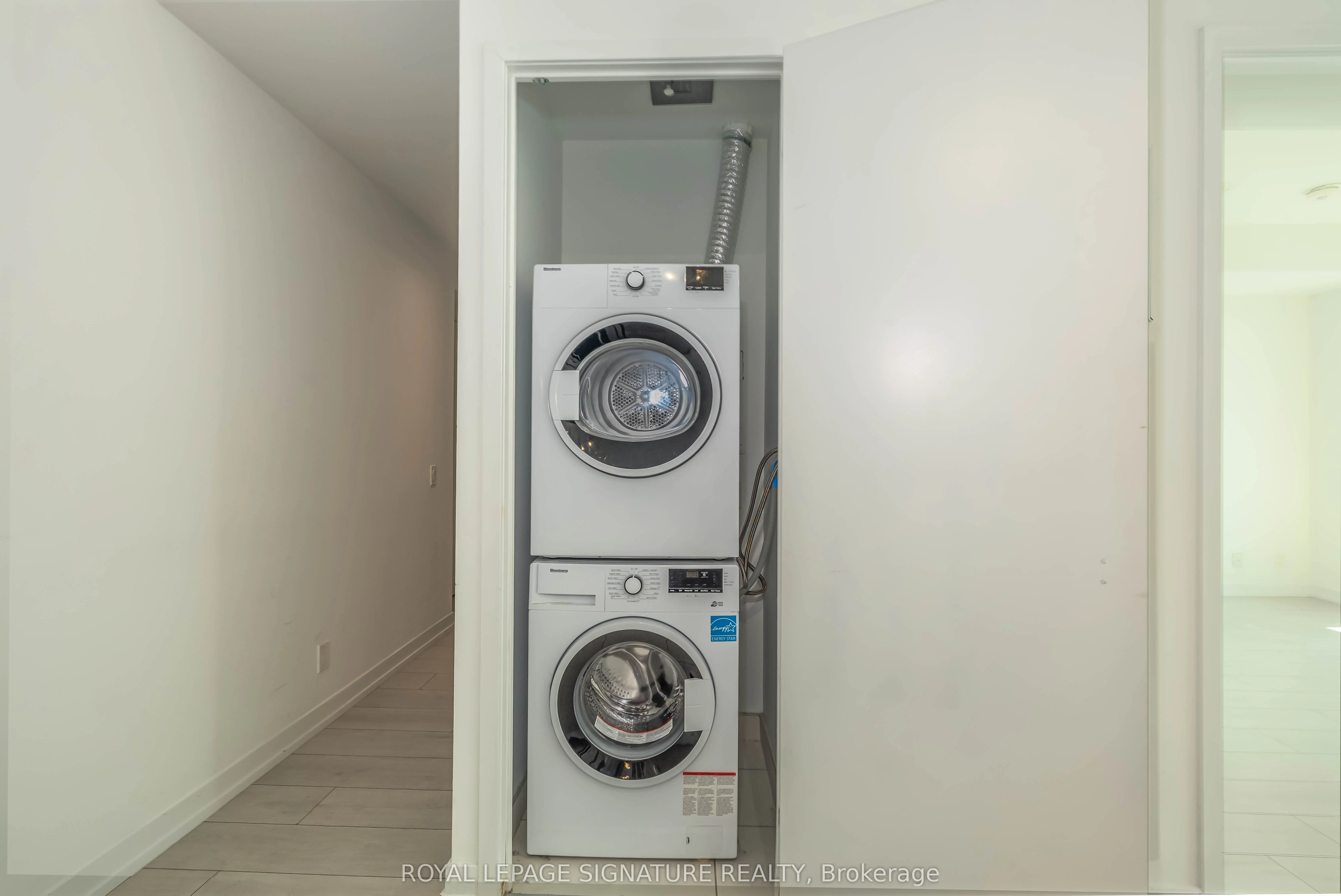 950 Portage Parkway, #1810