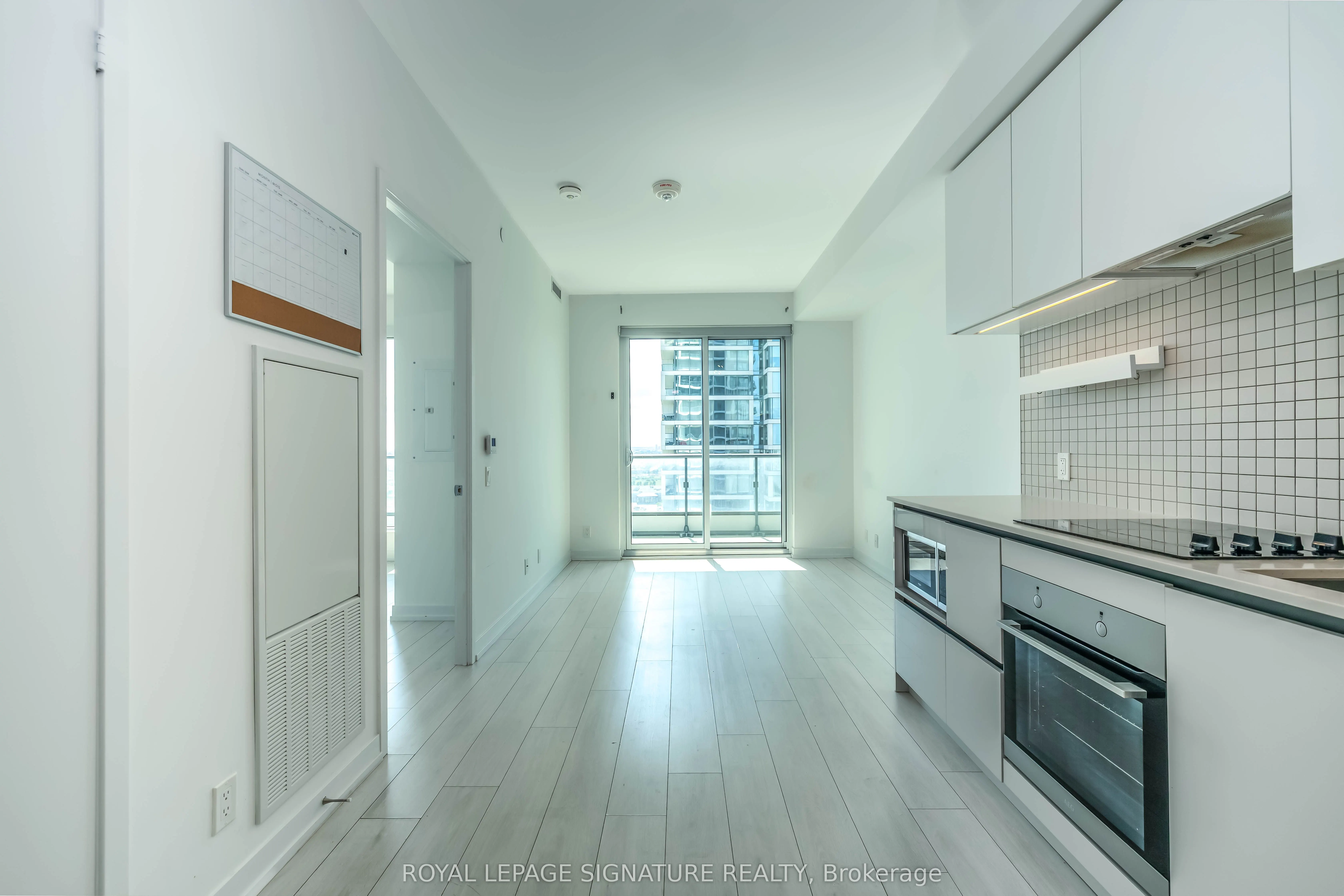 950 Portage Parkway, #1810