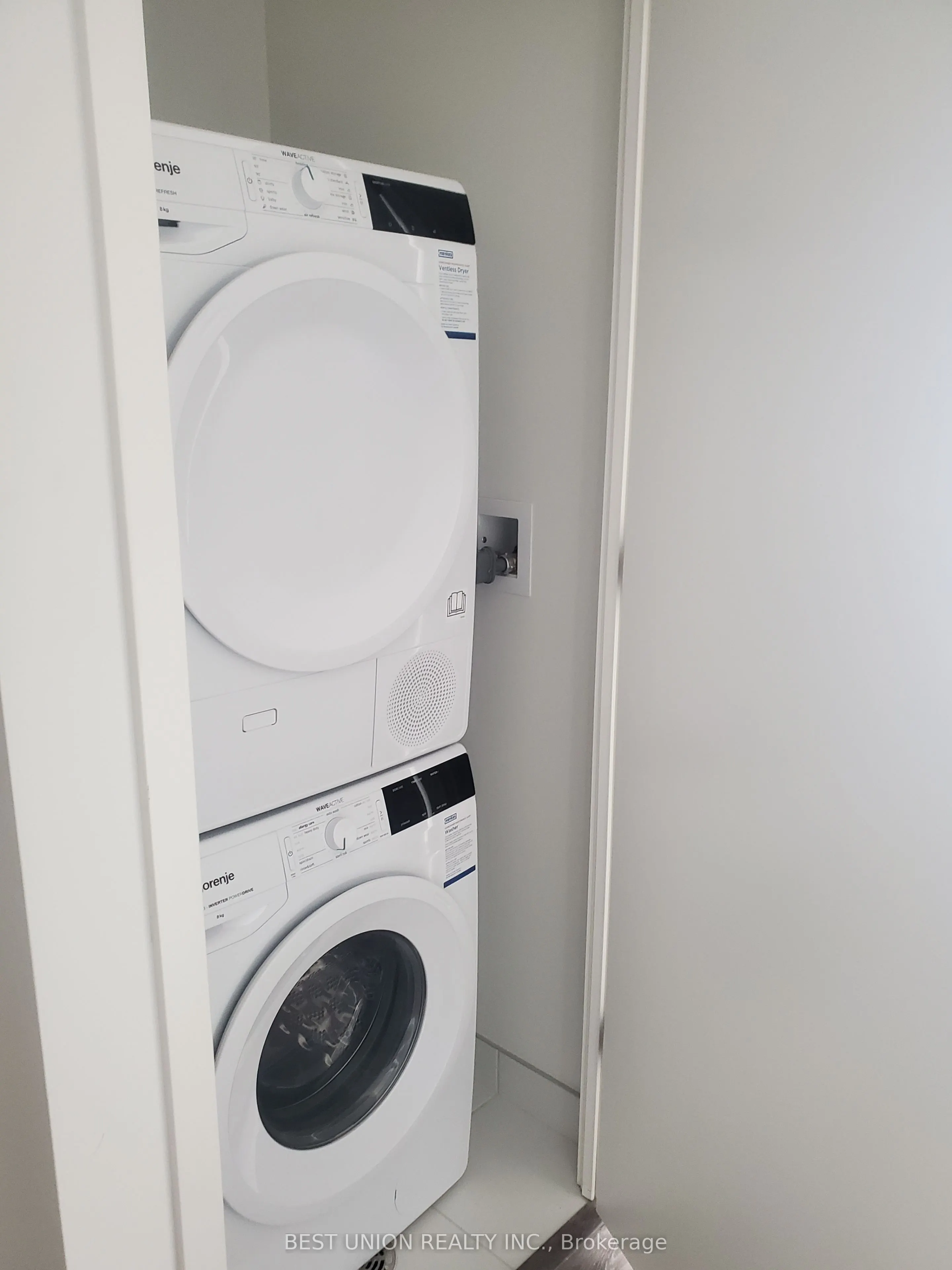 28 Interchange Way, #2803