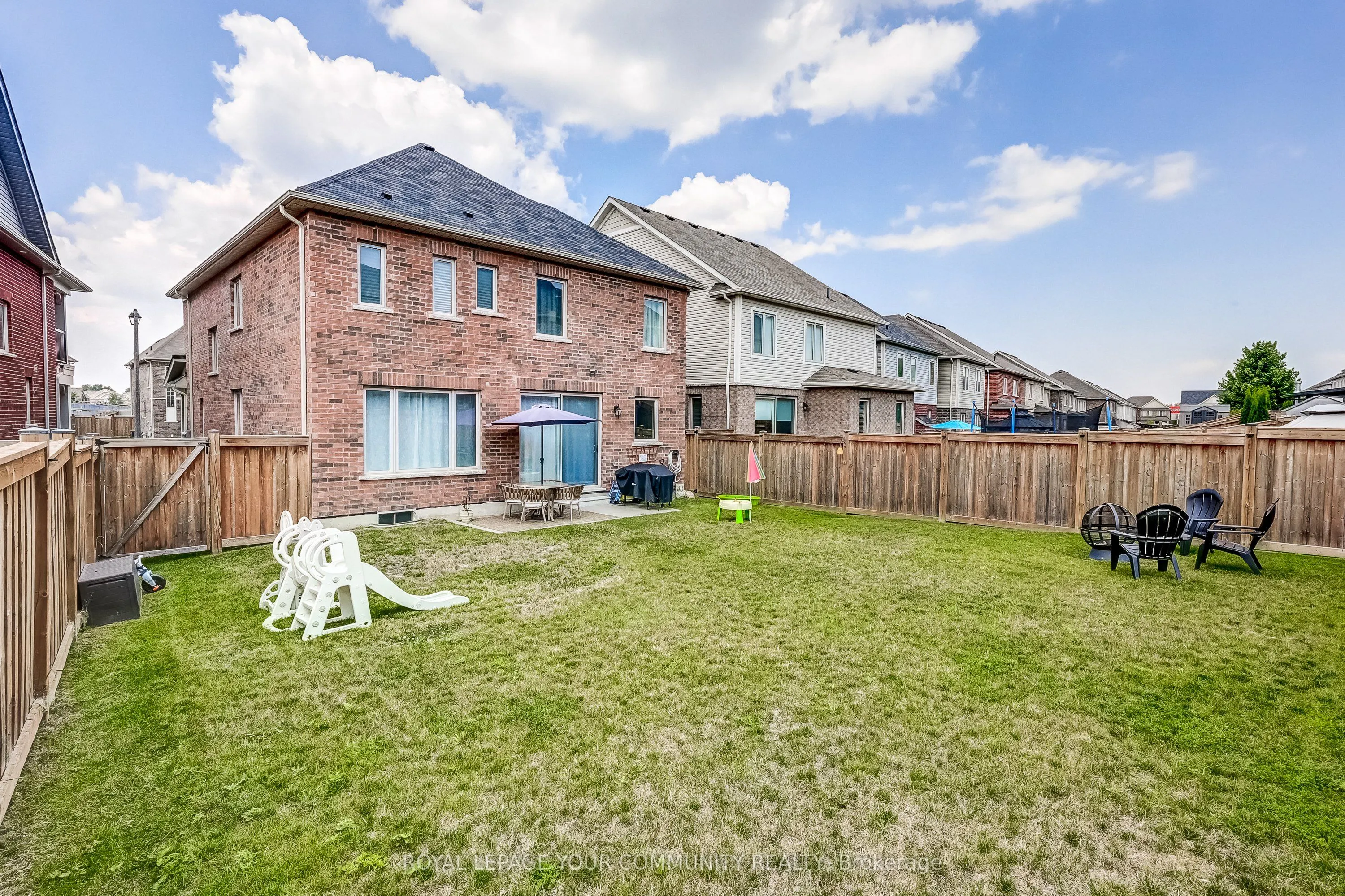 136 Casserley Crescent