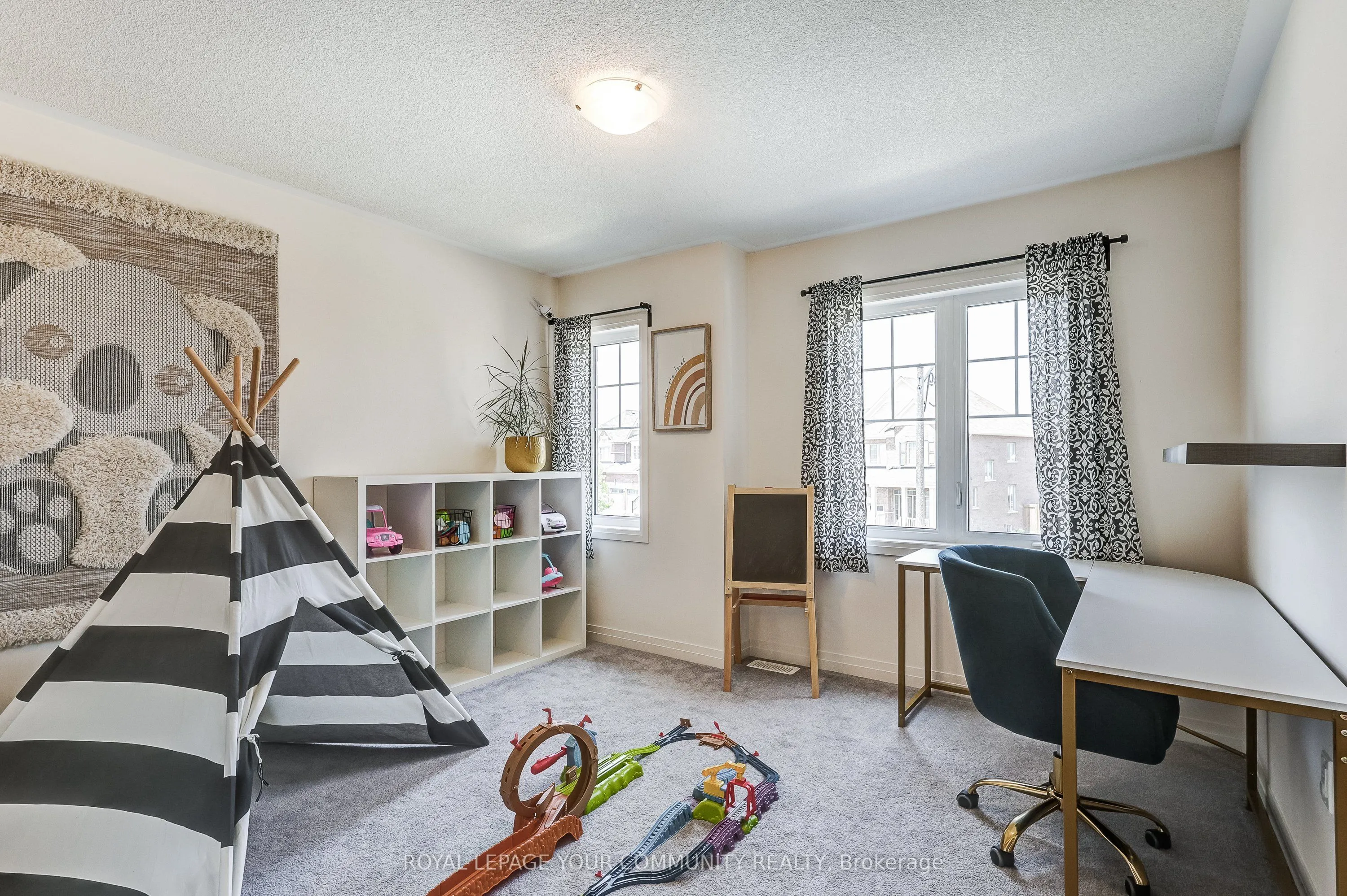 136 Casserley Crescent