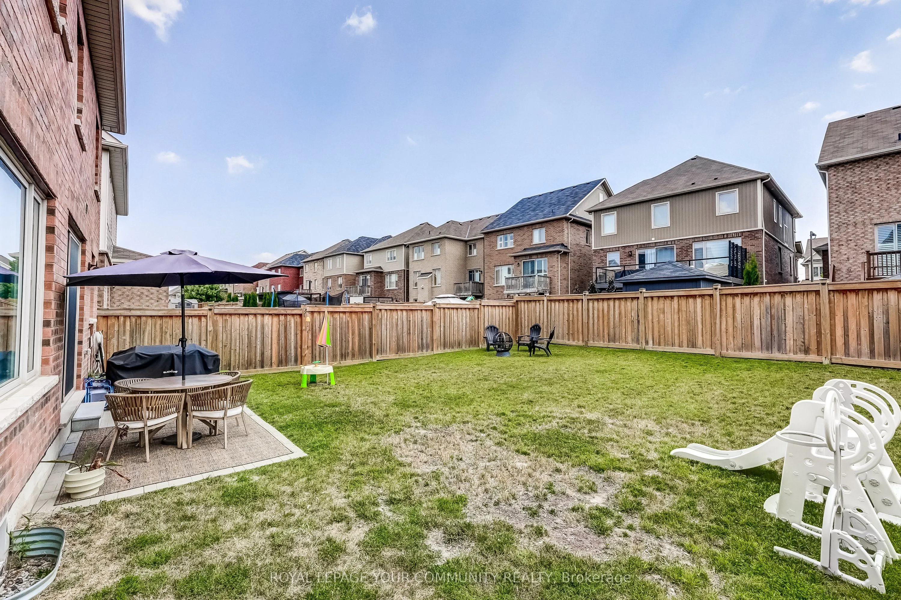 136 Casserley Crescent