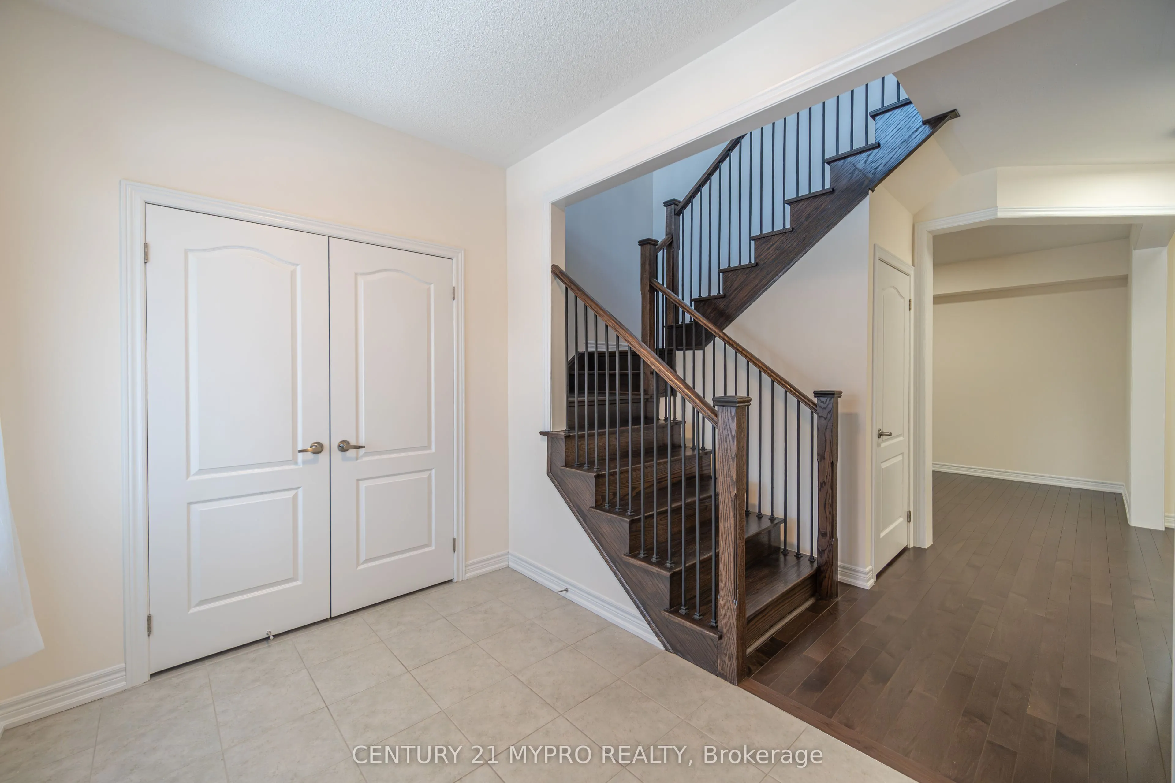 33 PIETROWSKI Drive