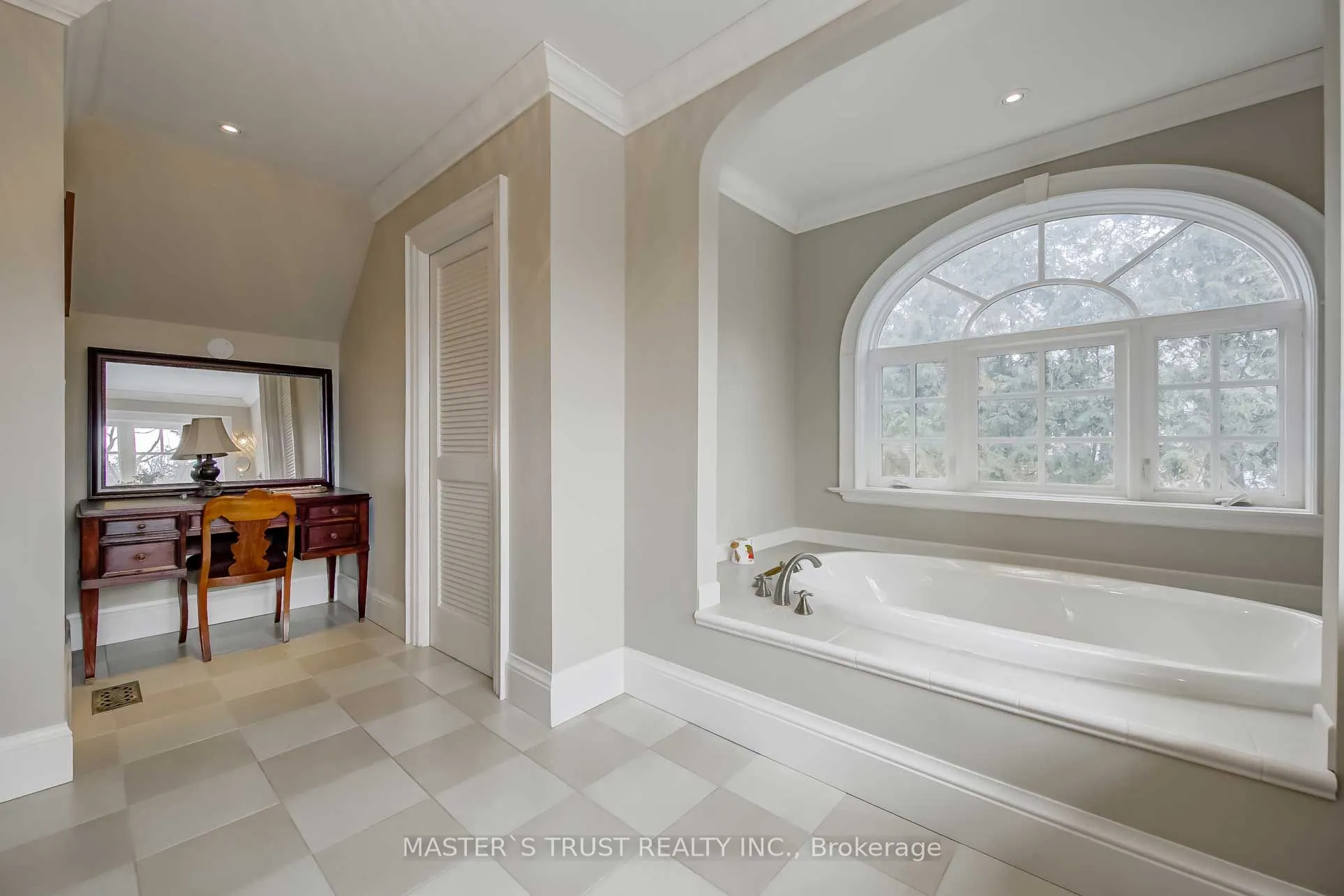73 Babcombe Drive