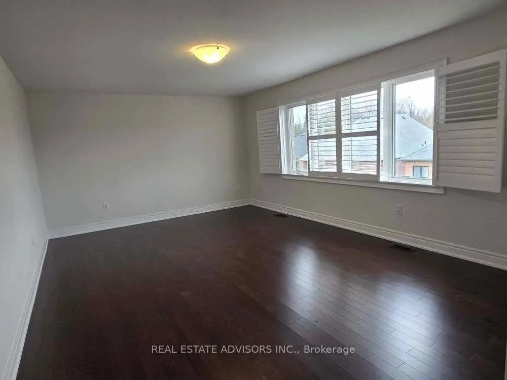135 Ben Sinclair Avenue