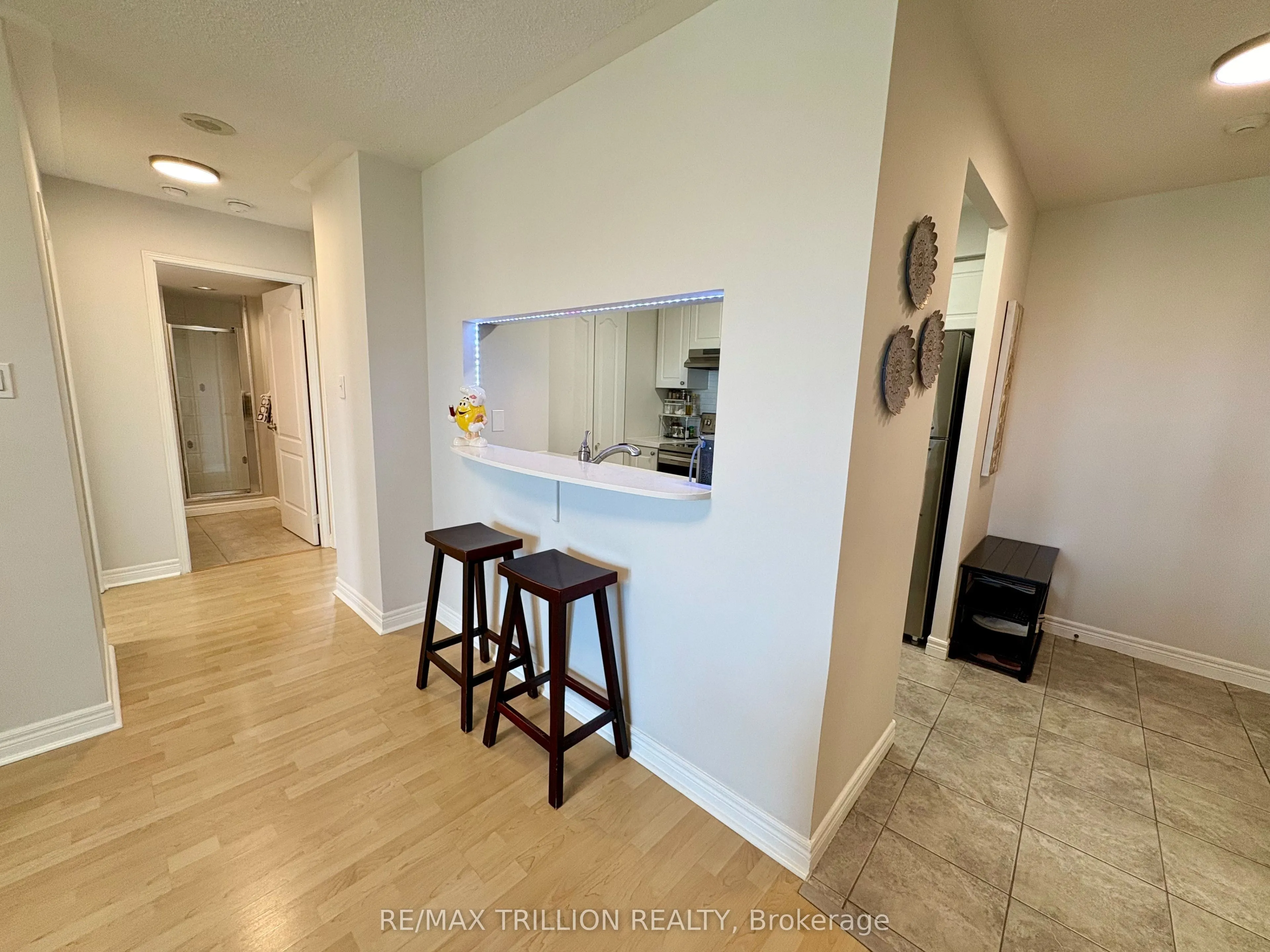 399 South Park Road, #1009