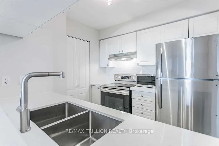 399 South Park Road, #1009