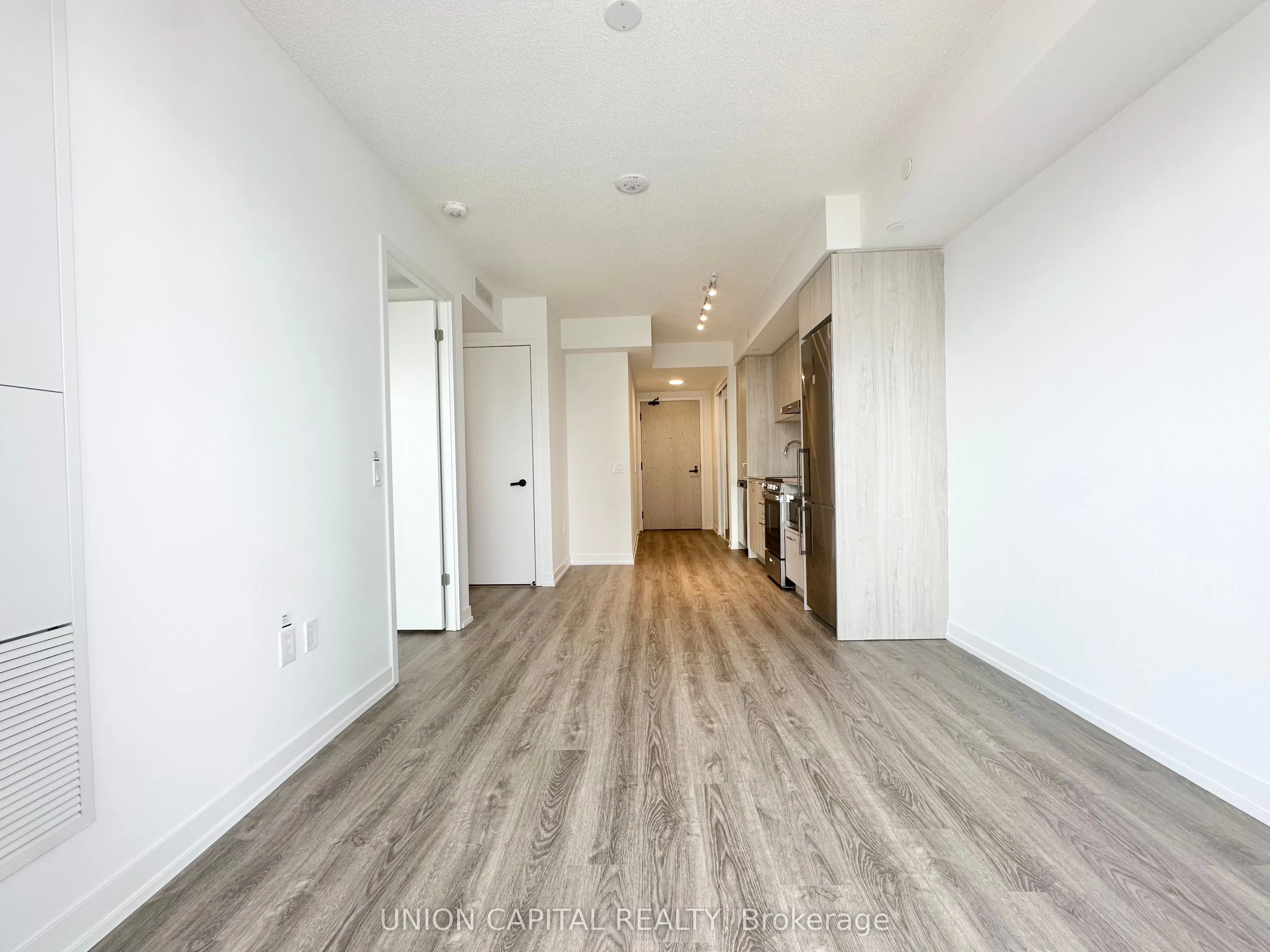 195 Commerce Street, #4017