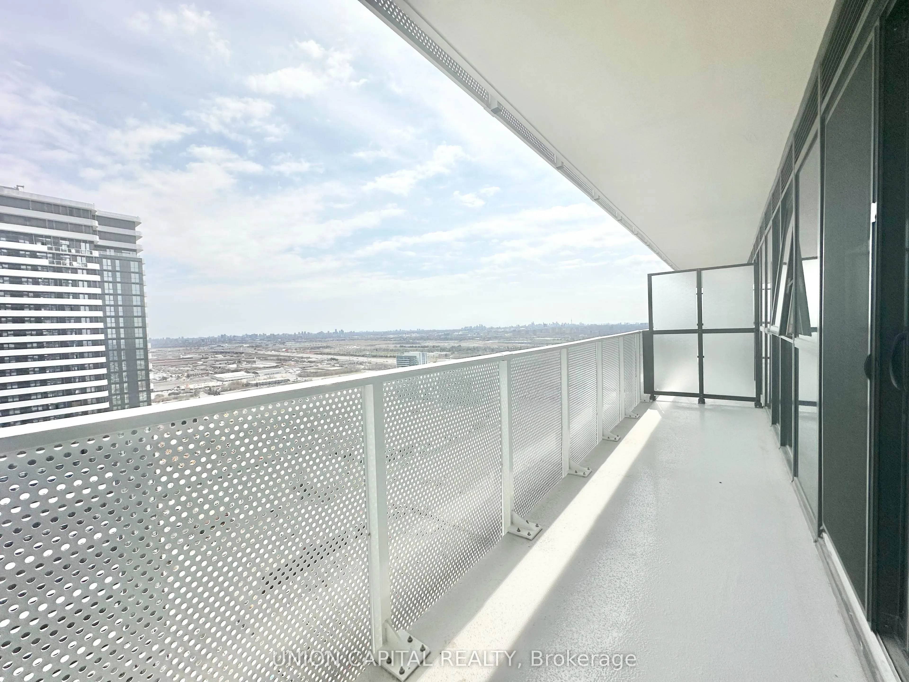 195 Commerce Street, #4017