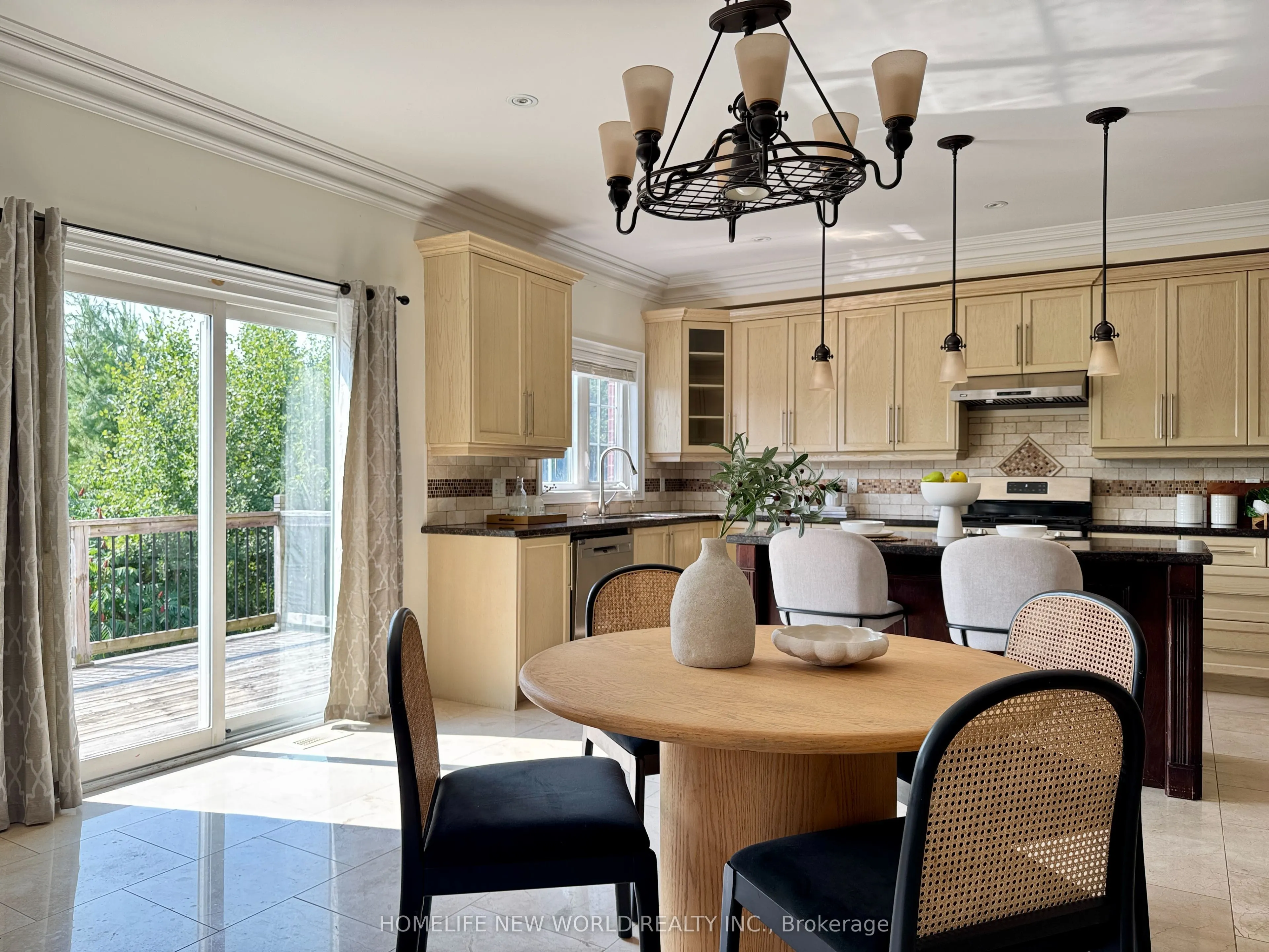 117 Lady Karen Crescent