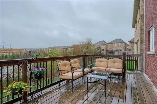 117 Lady Karen Crescent