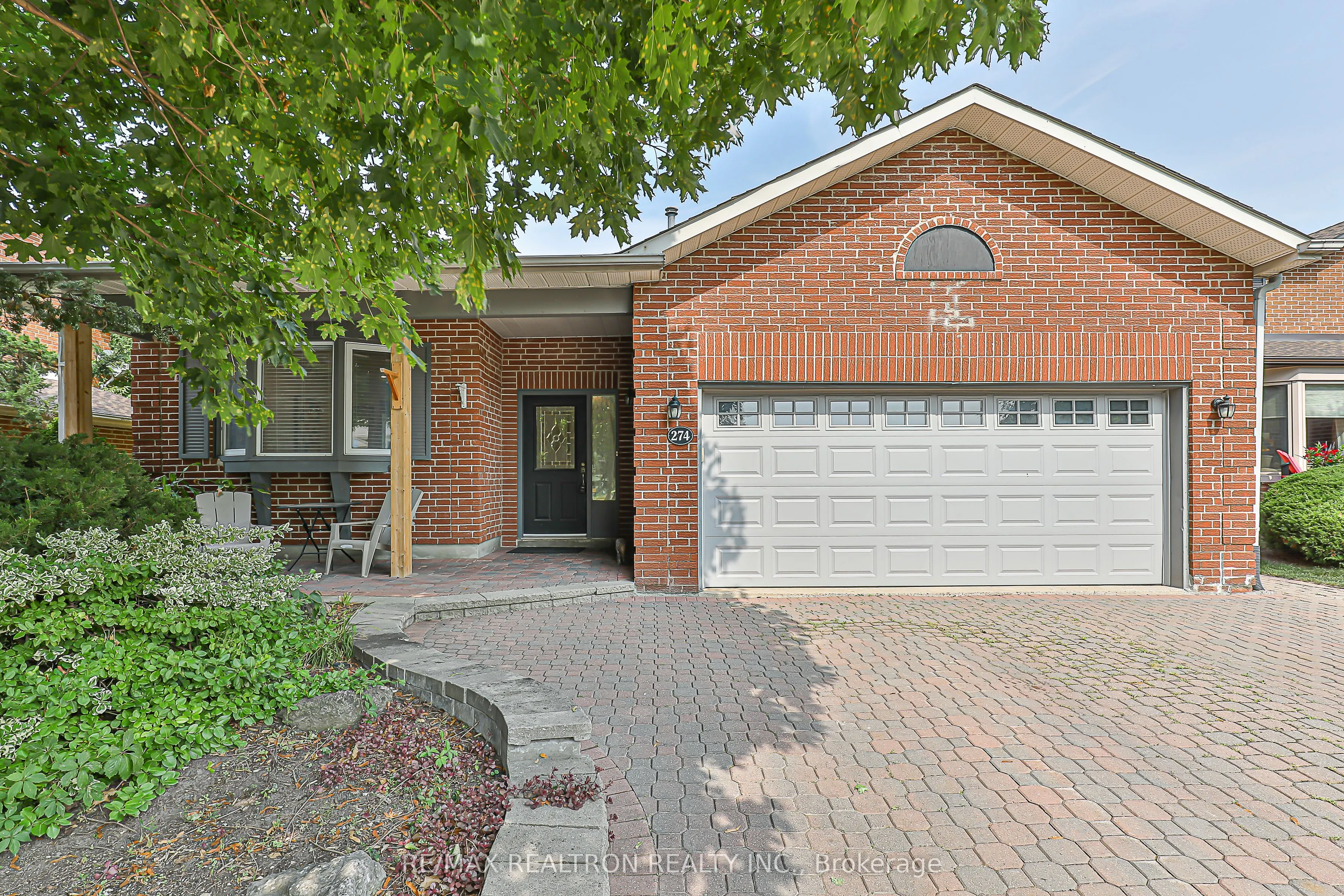 274 Yorkshire Drive