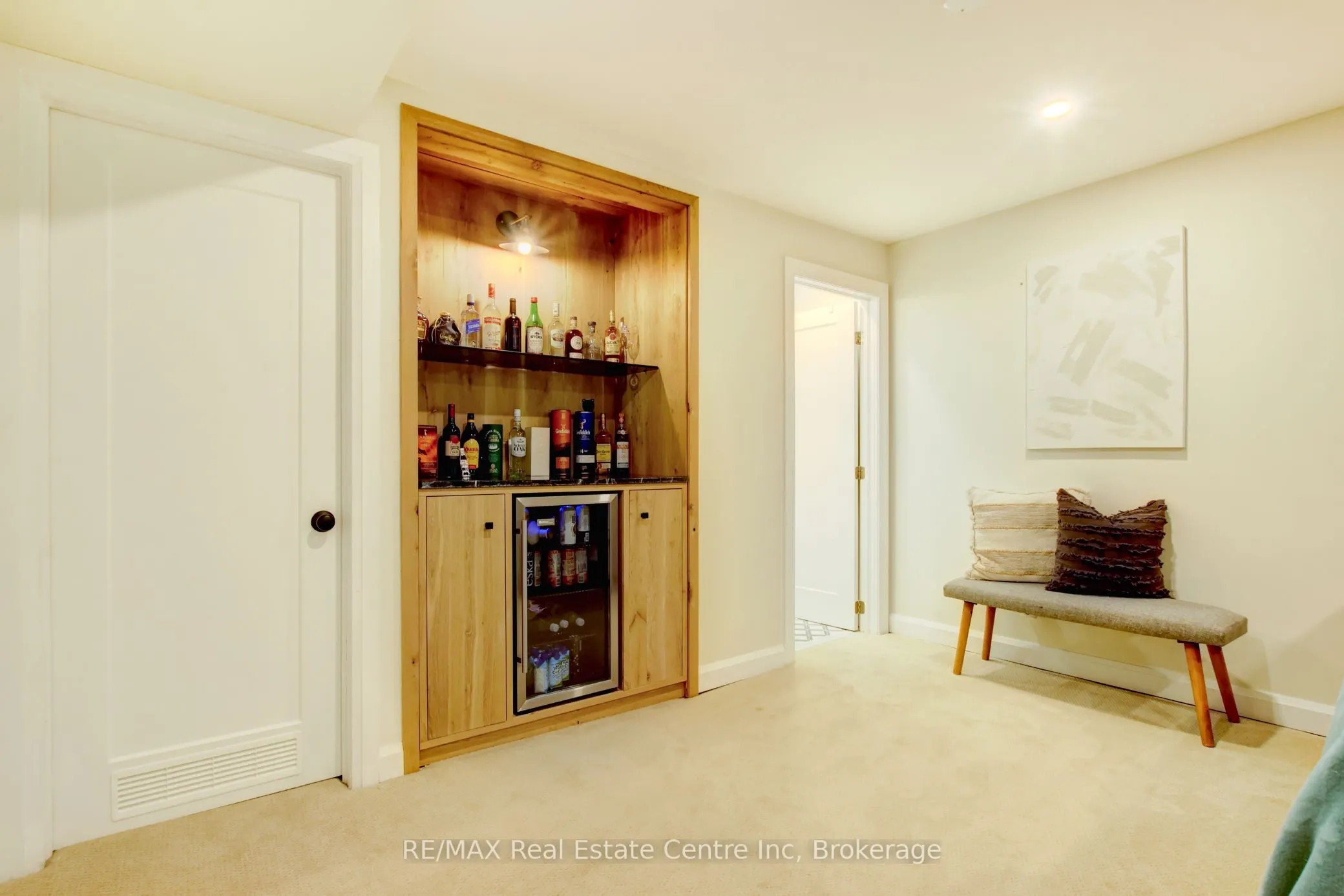 140 Valleyview Crescent