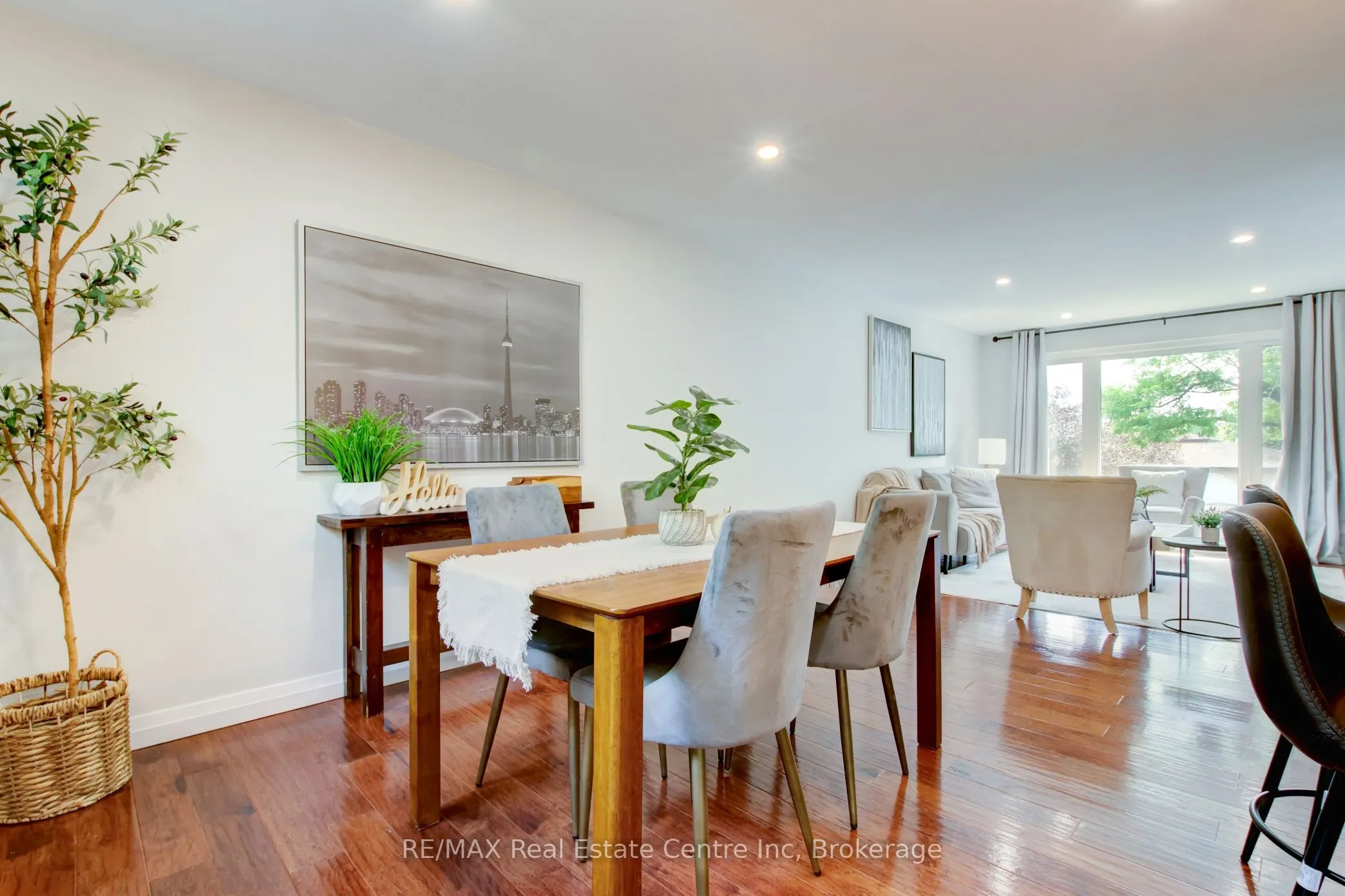 140 Valleyview Crescent