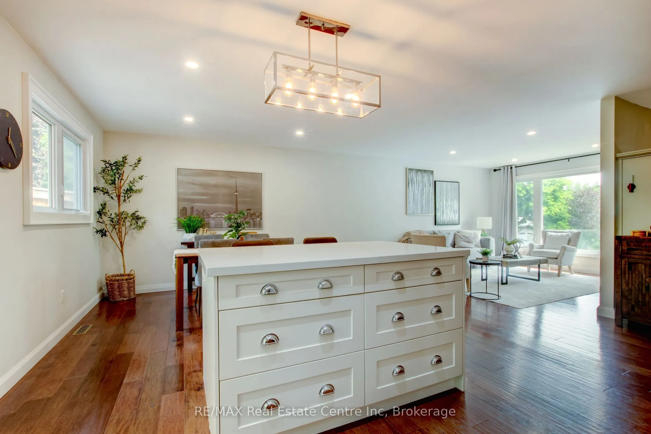 140 Valleyview Crescent
