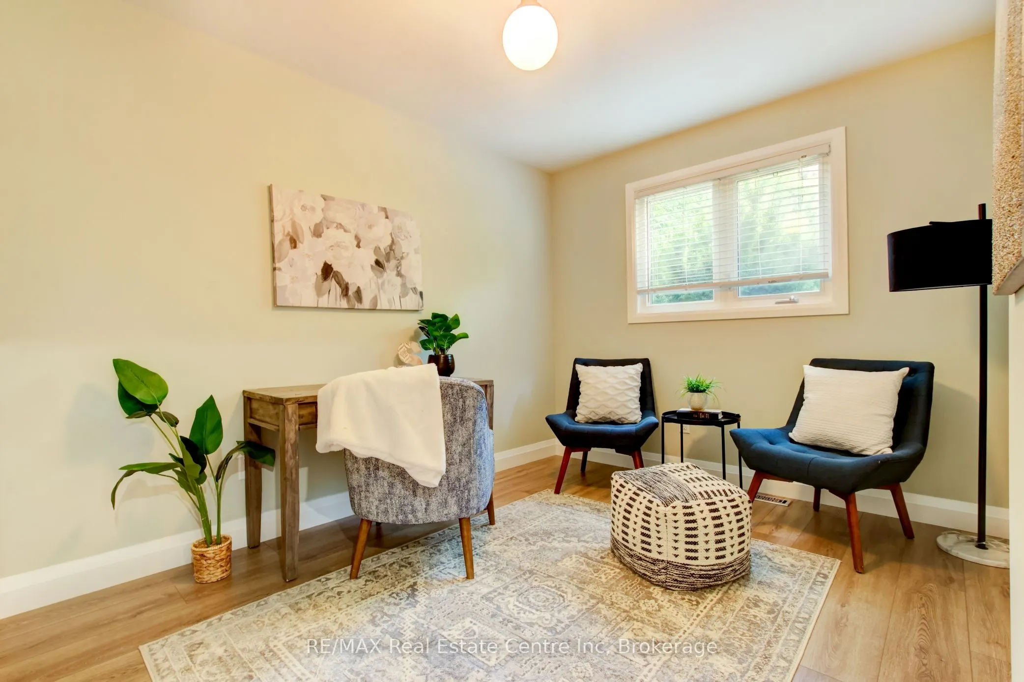 140 Valleyview Crescent