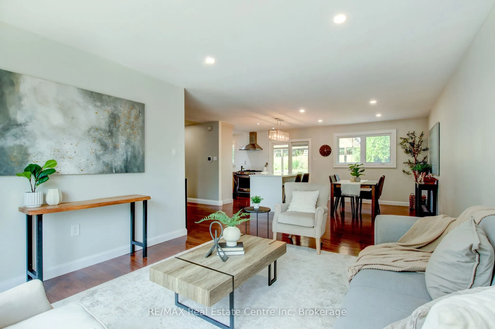 140 Valleyview Crescent
