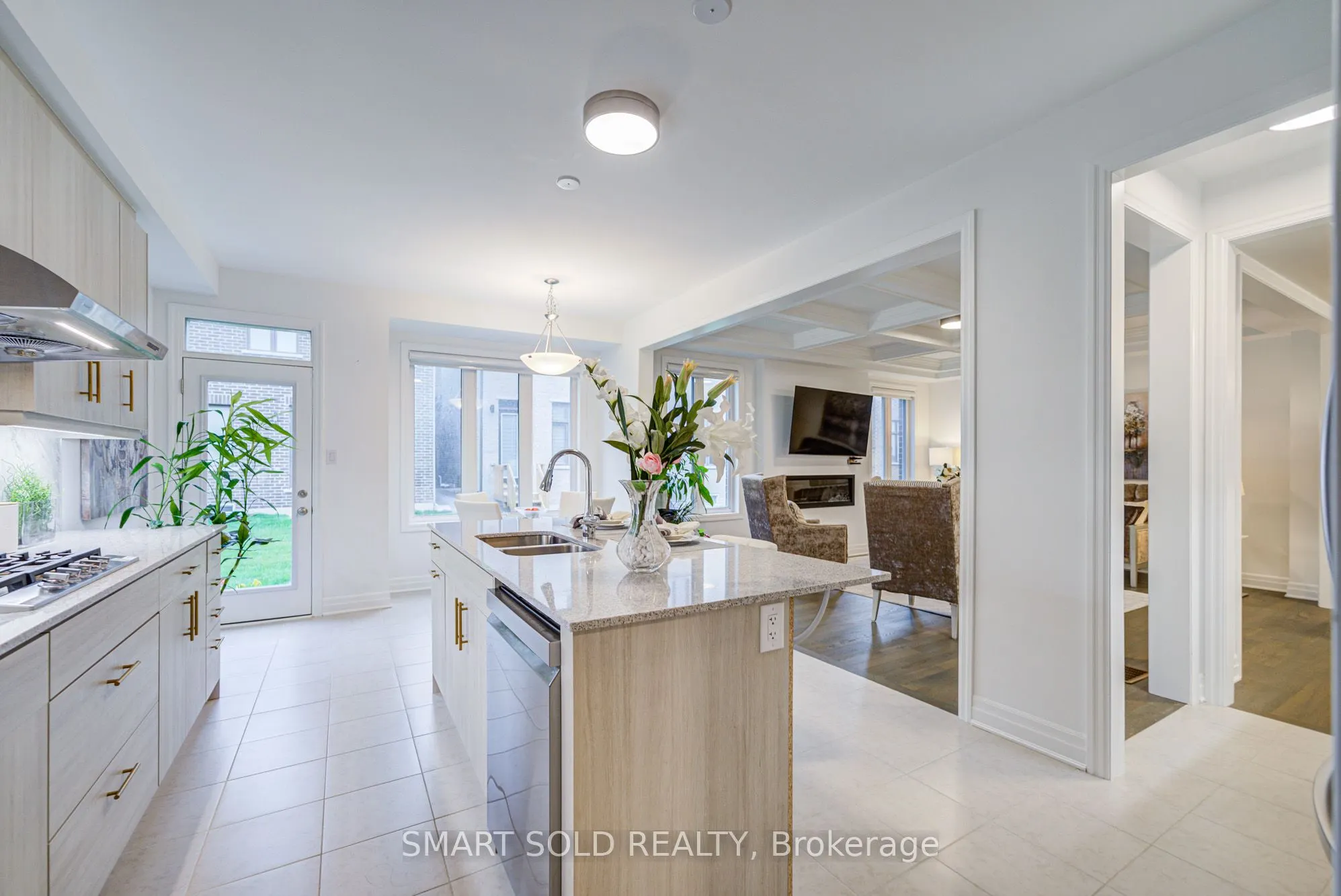 40 Misthollow Crescent