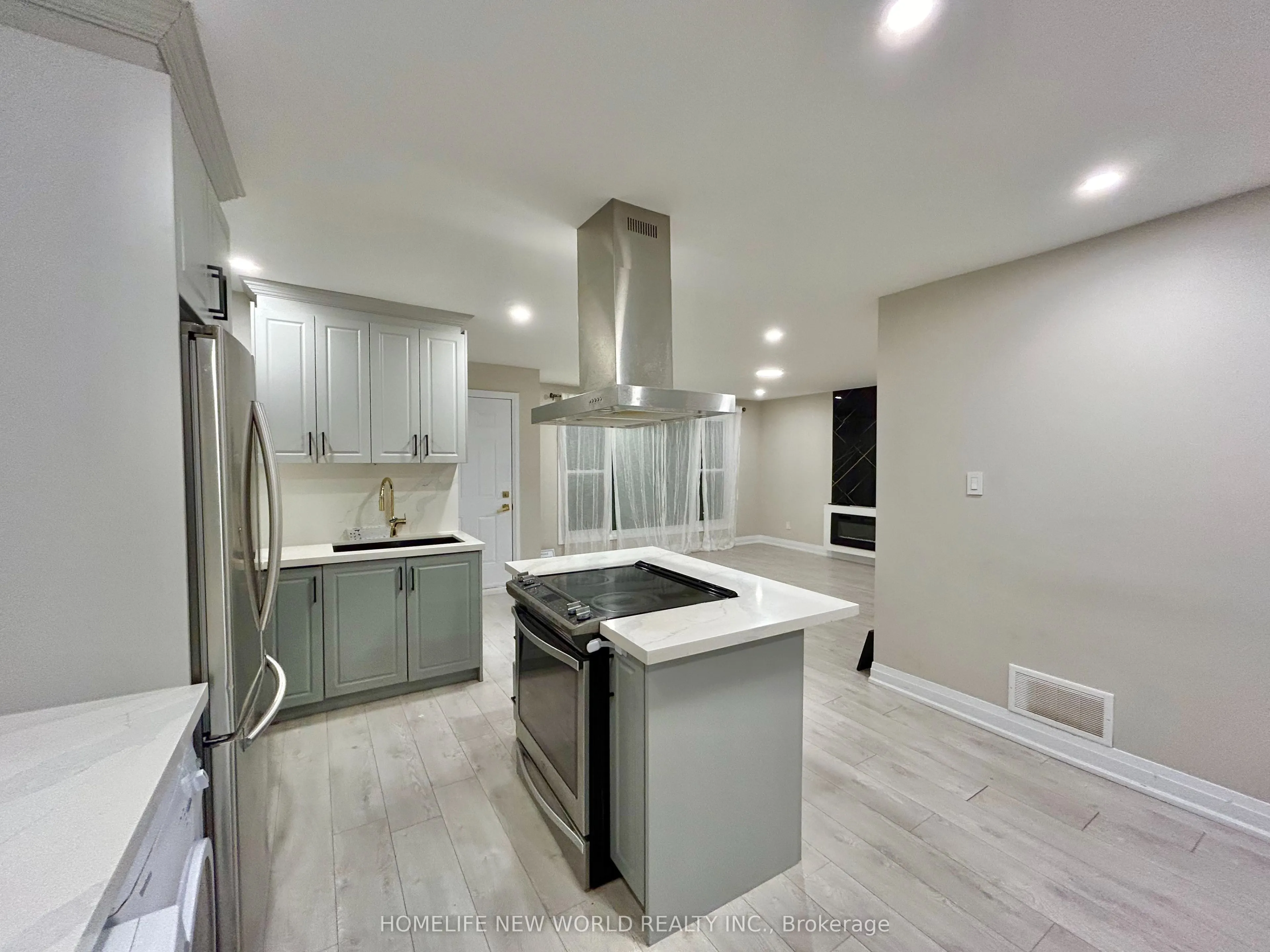 261 Silverbirch Drive