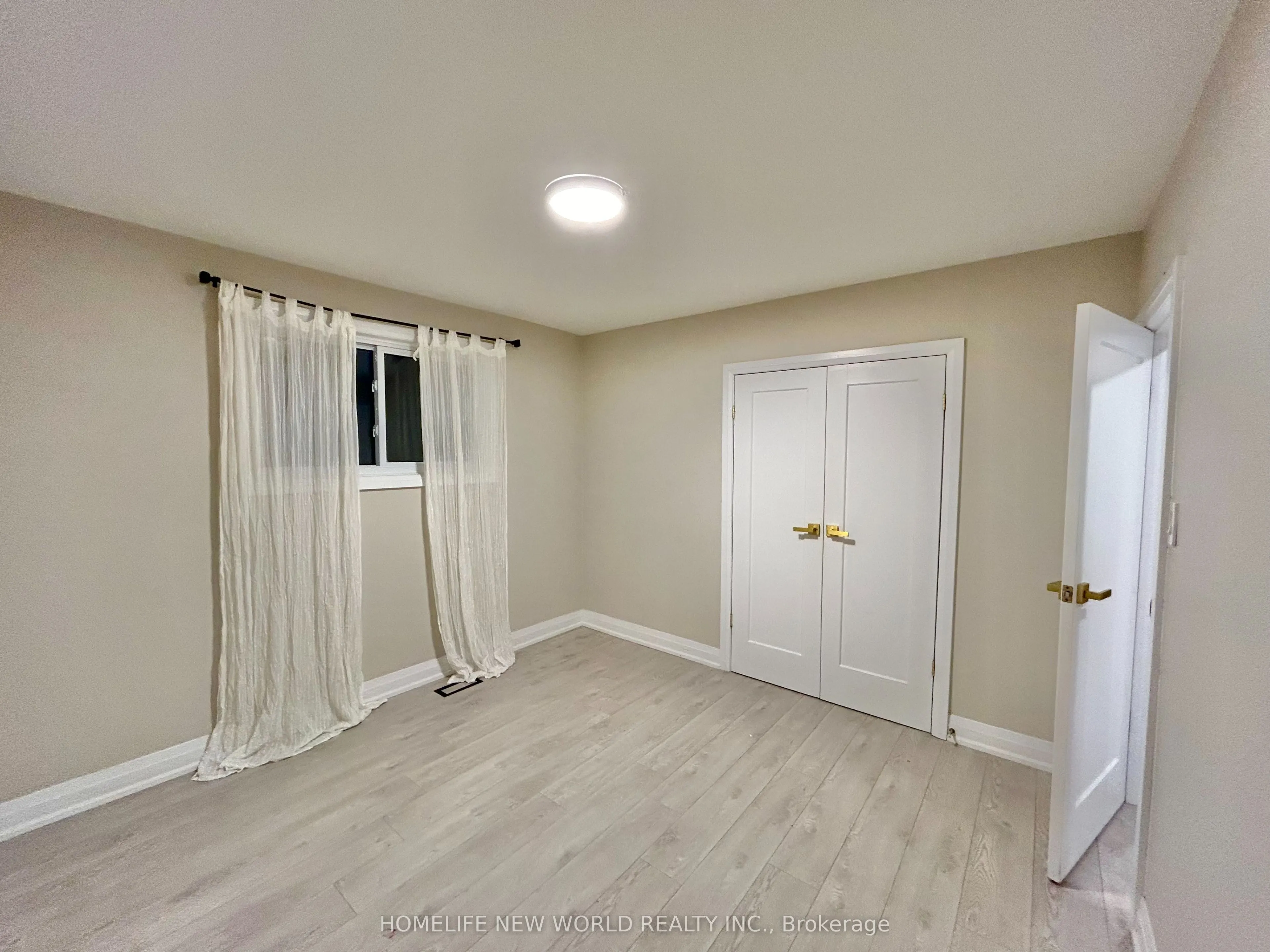 261 Silverbirch Drive
