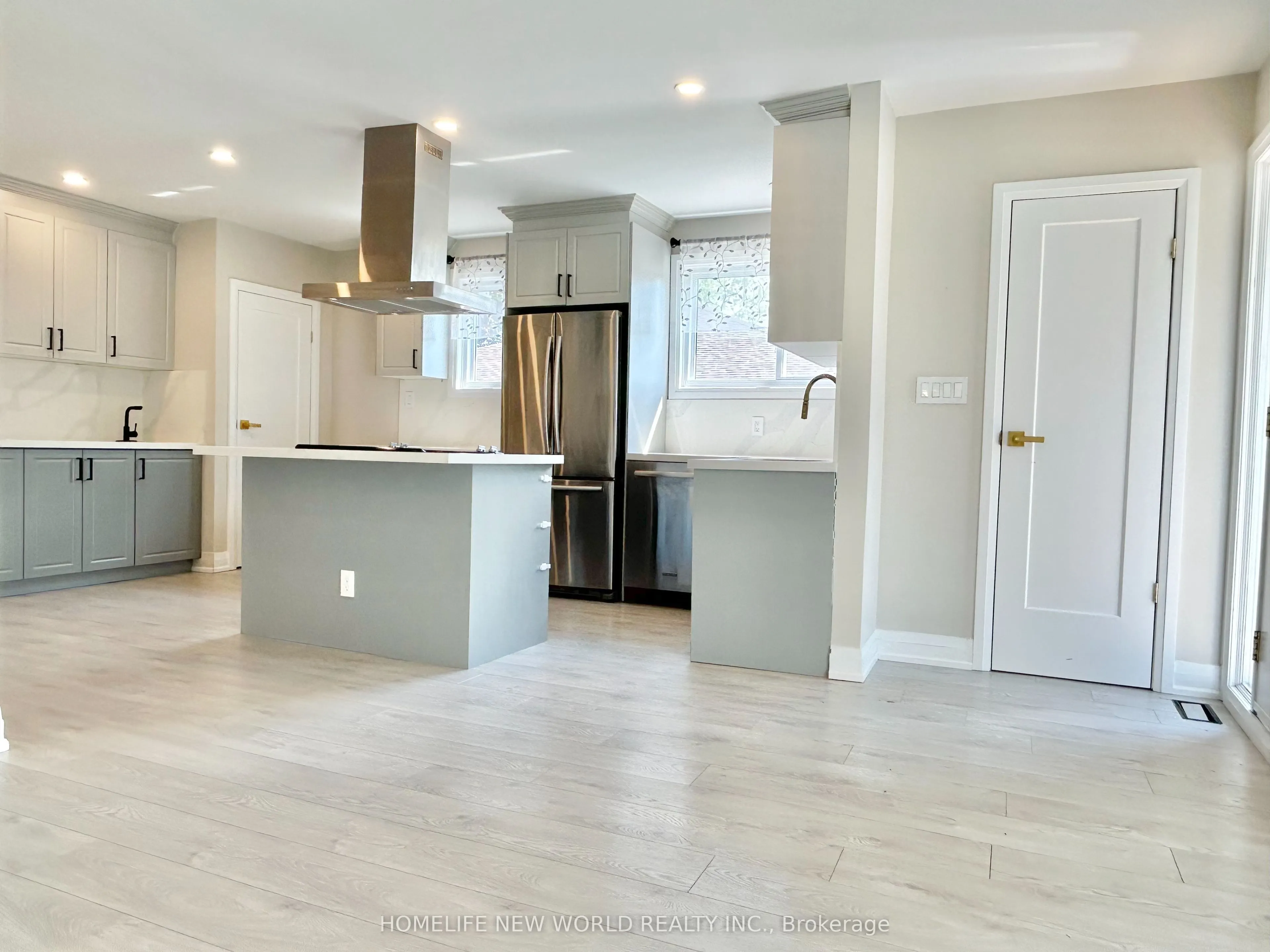 261 Silverbirch Drive