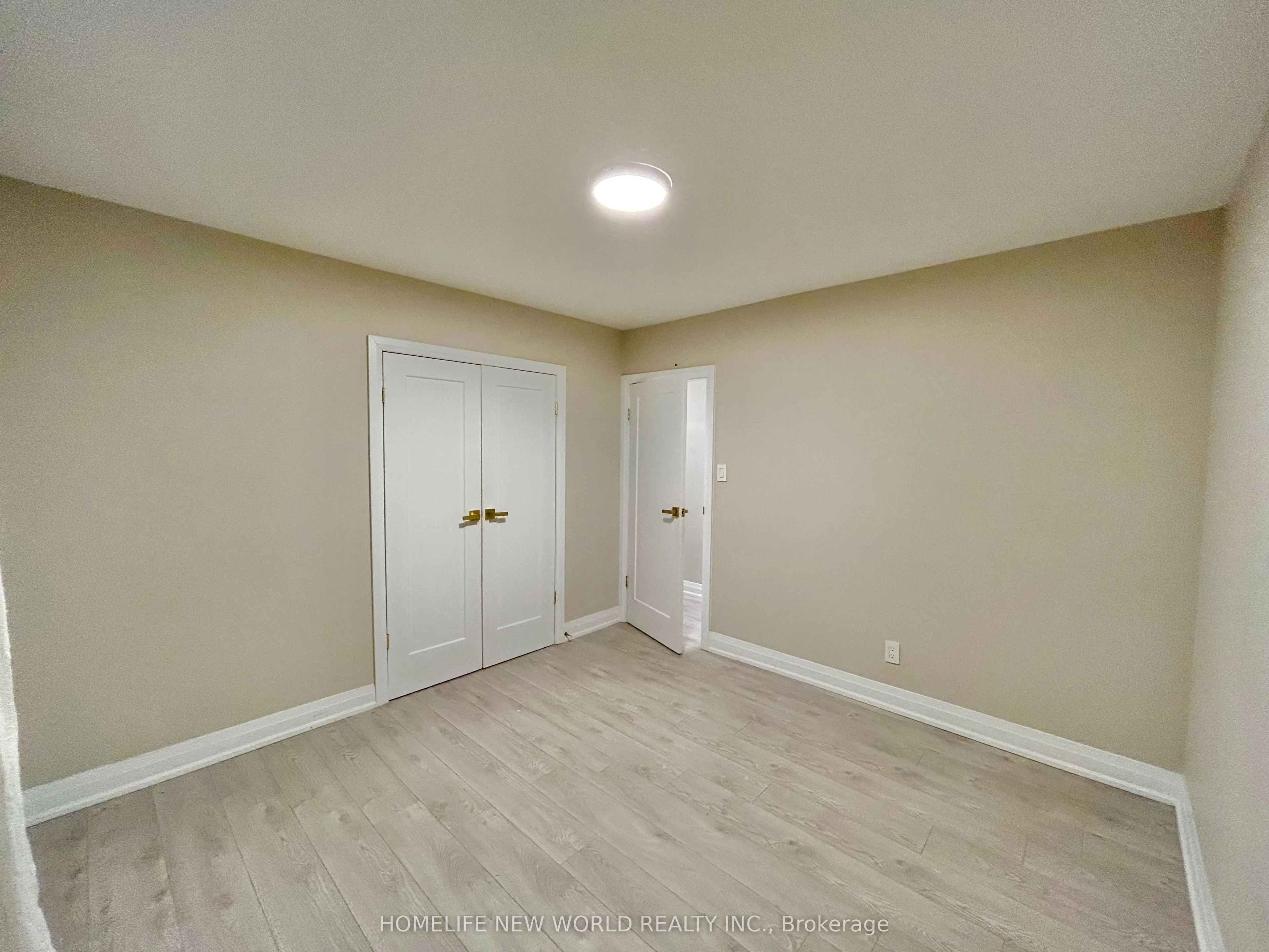 261 Silverbirch Drive