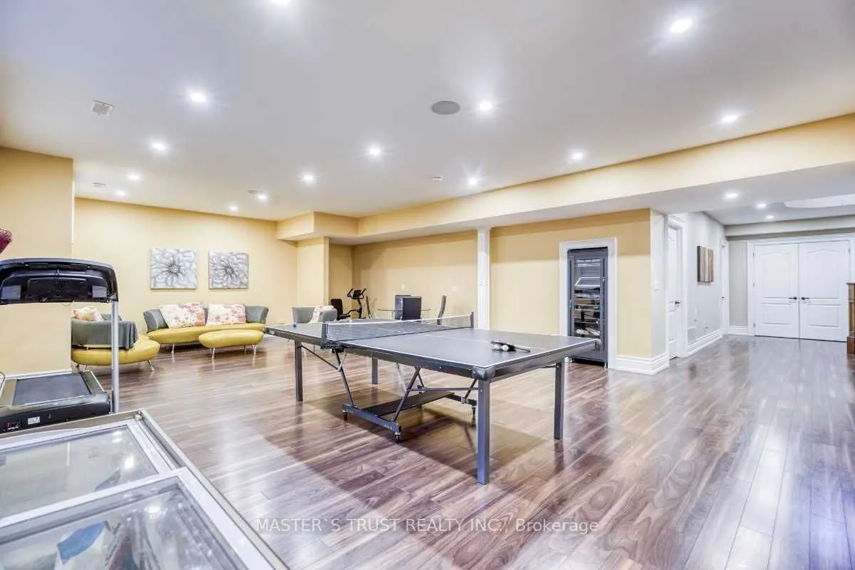 7 Trumpour Court