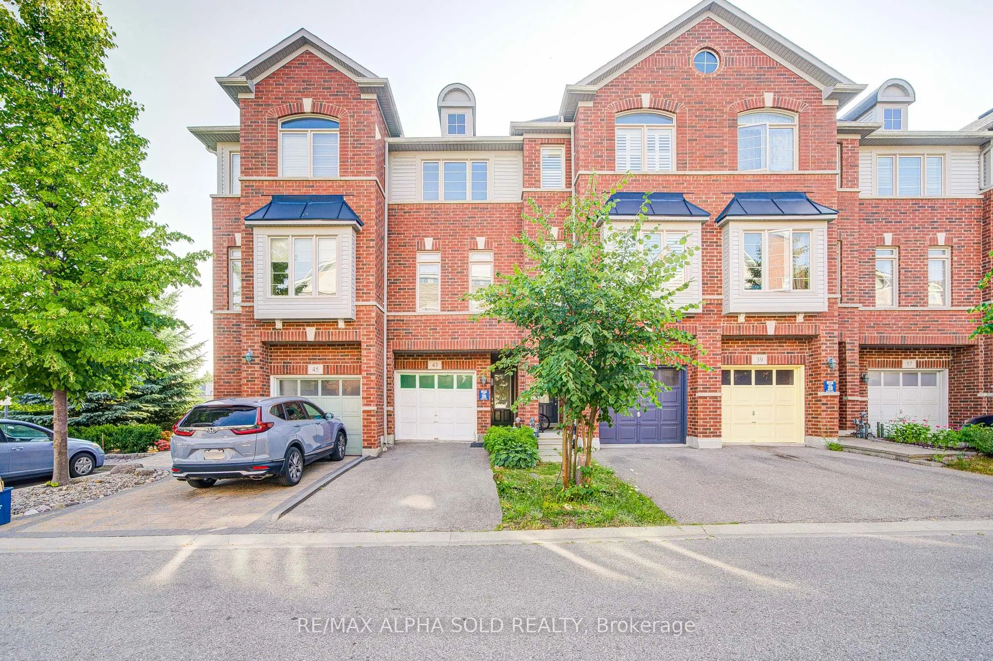 43 Beehive Lane