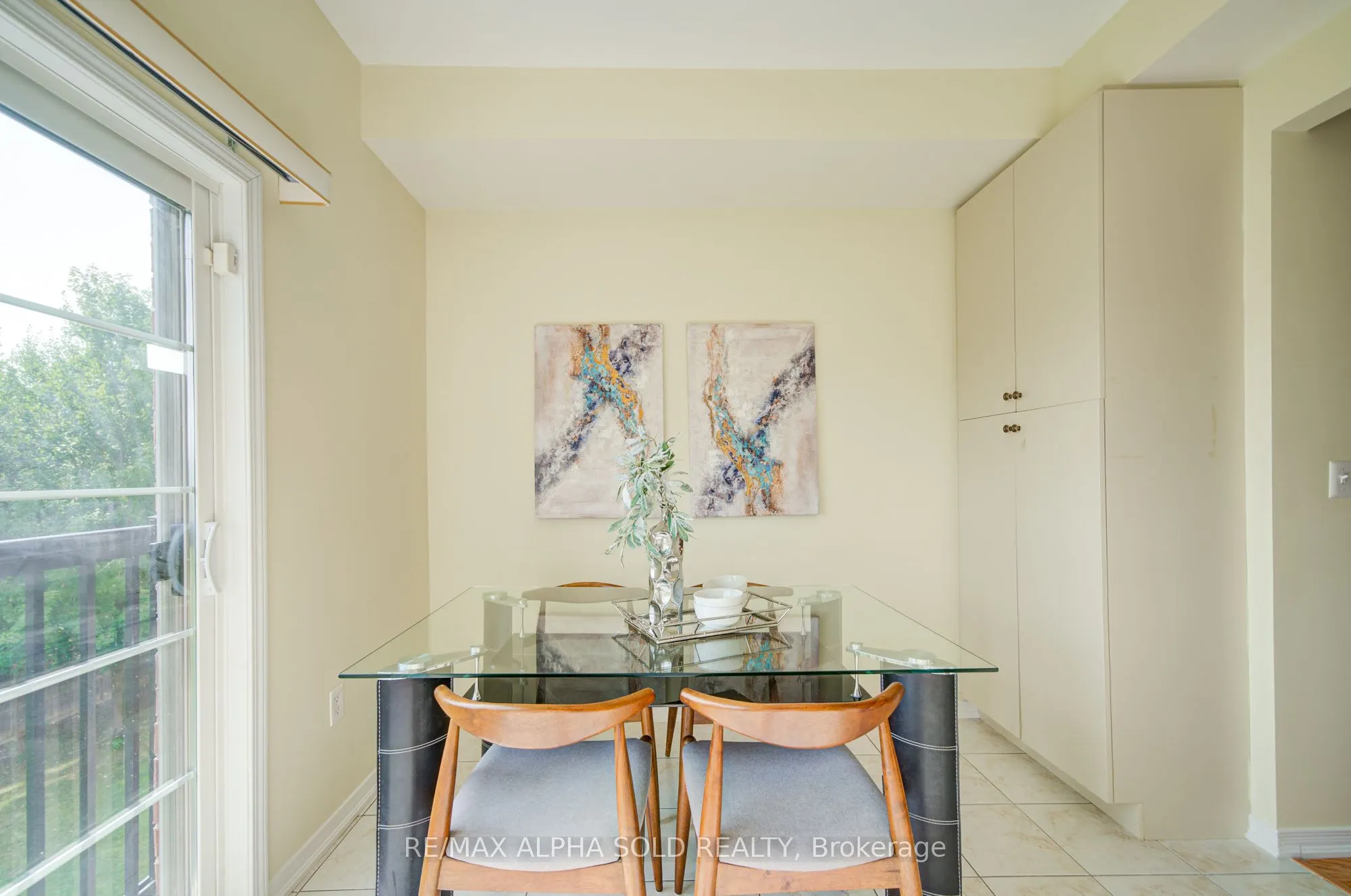 43 Beehive Lane