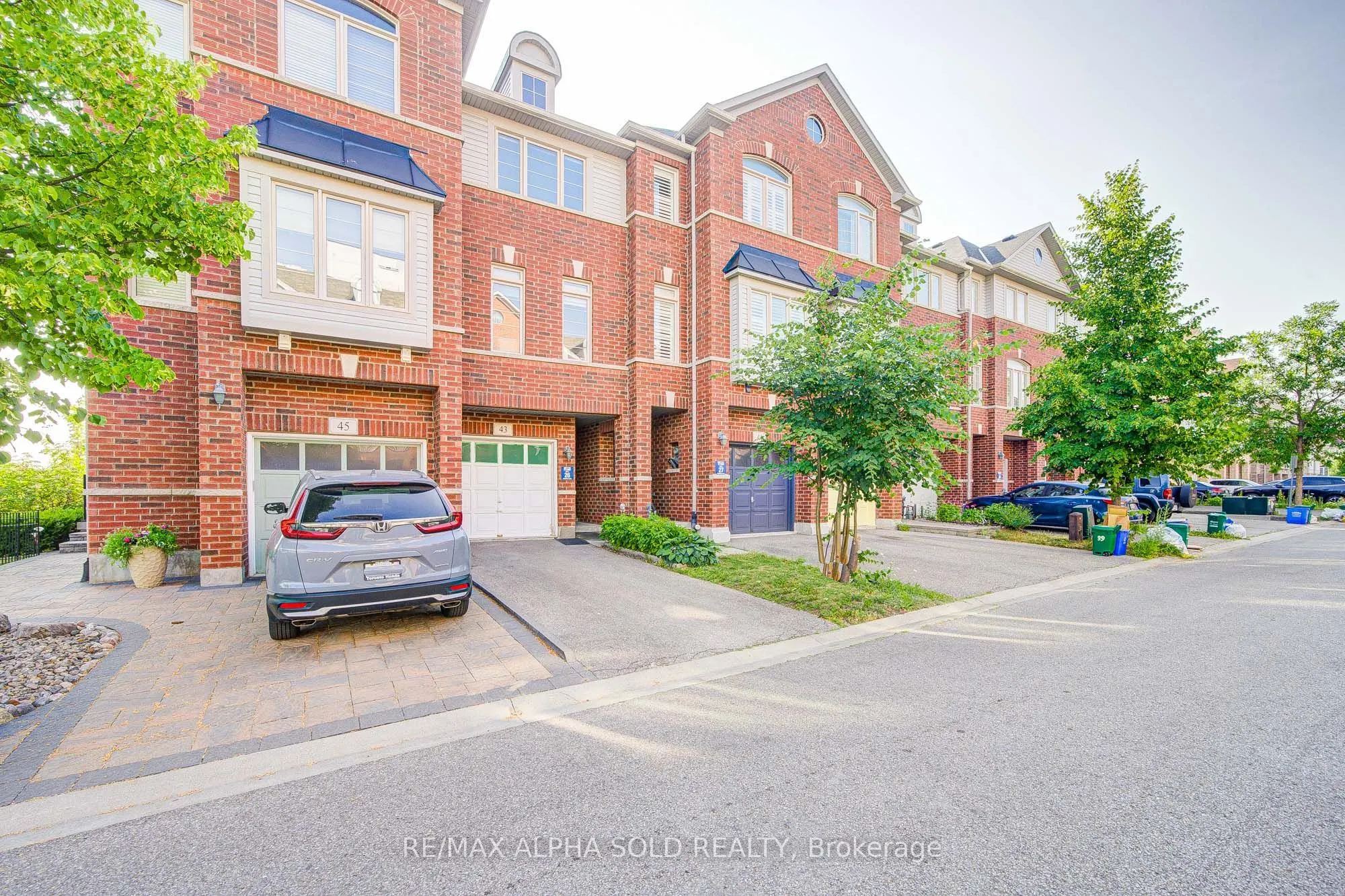 43 Beehive Lane