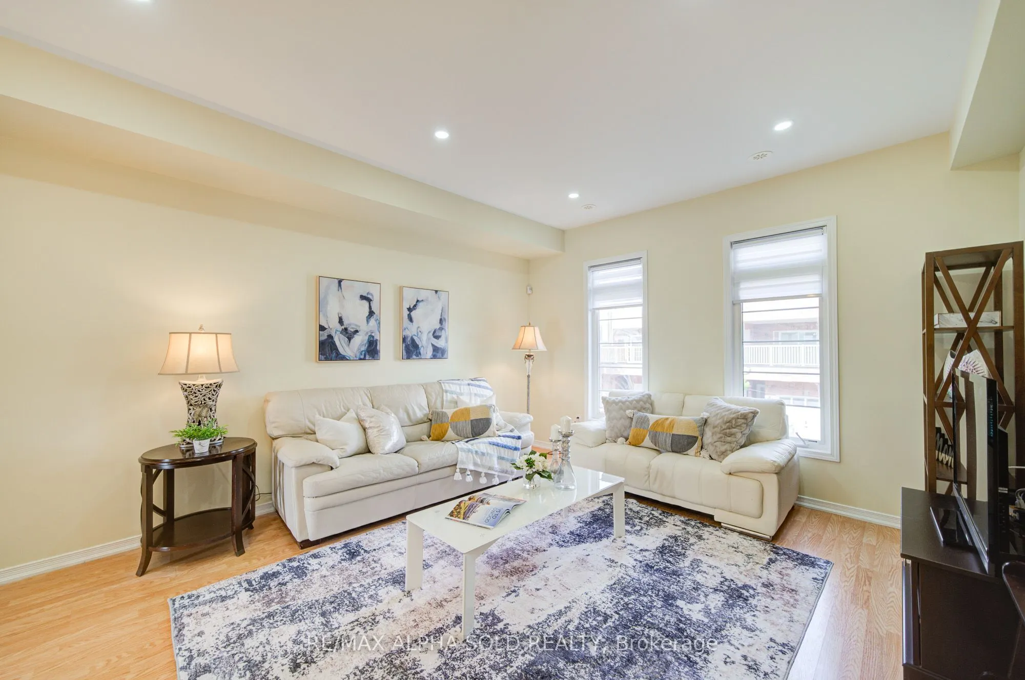 43 Beehive Lane