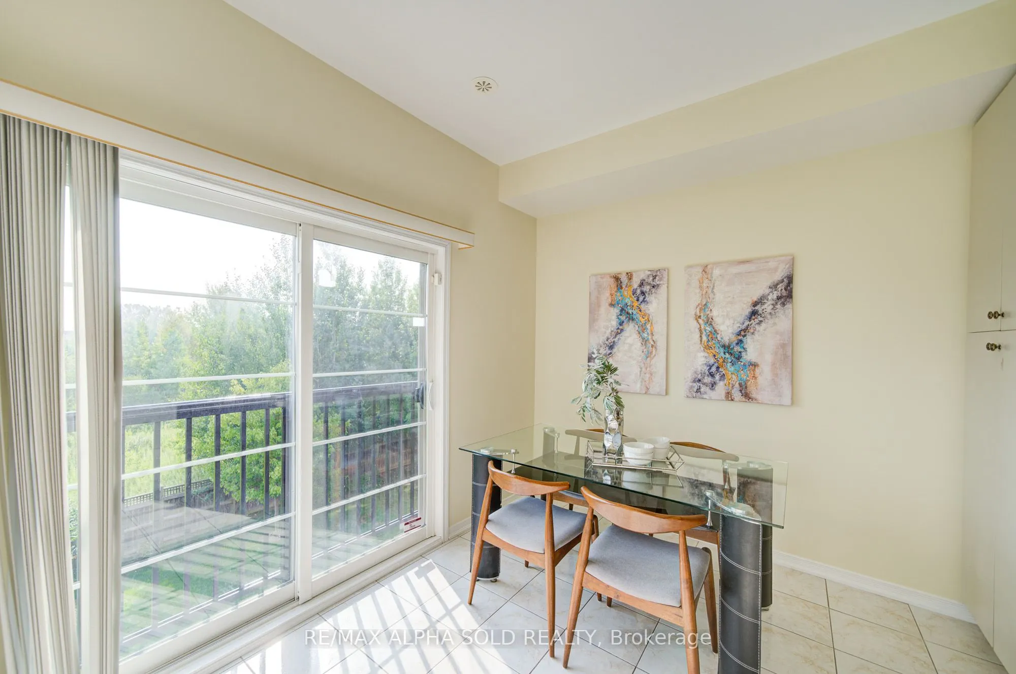 43 Beehive Lane